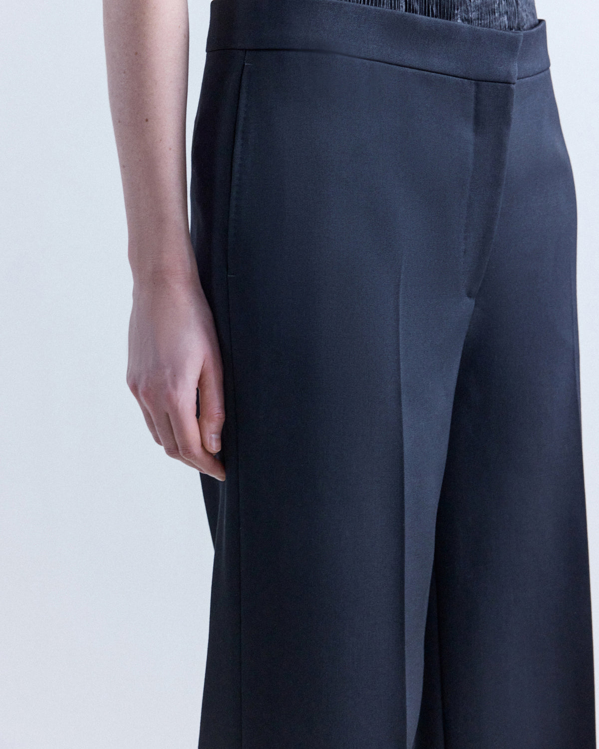 Agel Tailored Trouser In Black