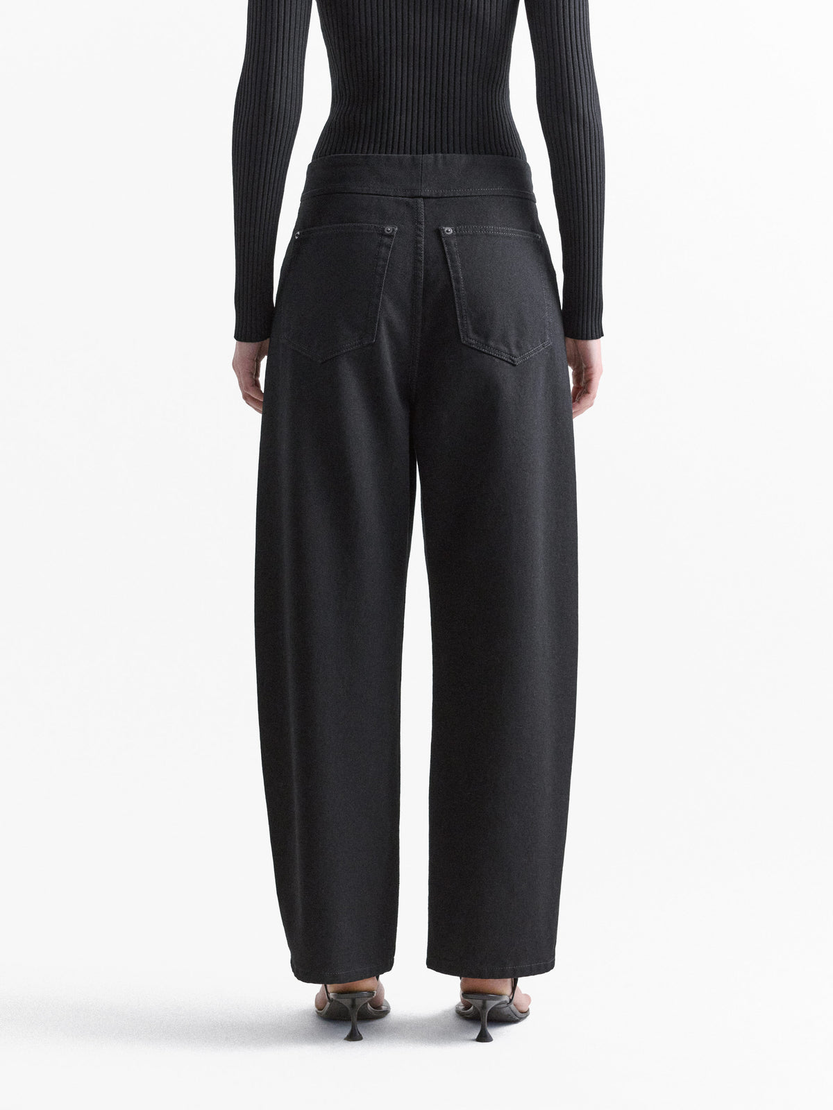 Elodie Curved Leg Jean