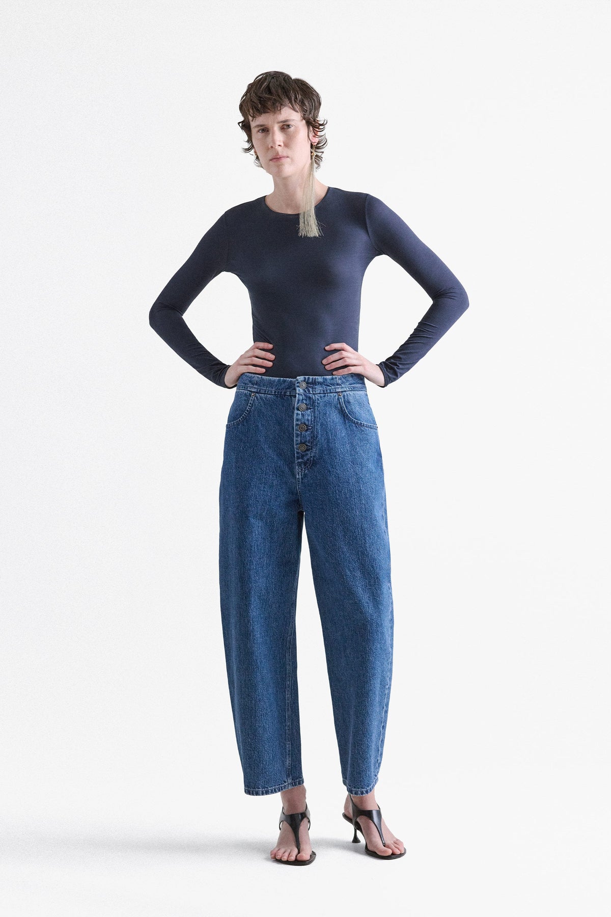 Elodie Curved Leg Jean