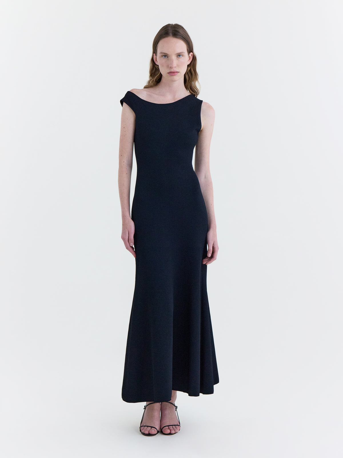 BEATRICE-DRESS_BLACK_FF00626-KN2601-001_STYLED