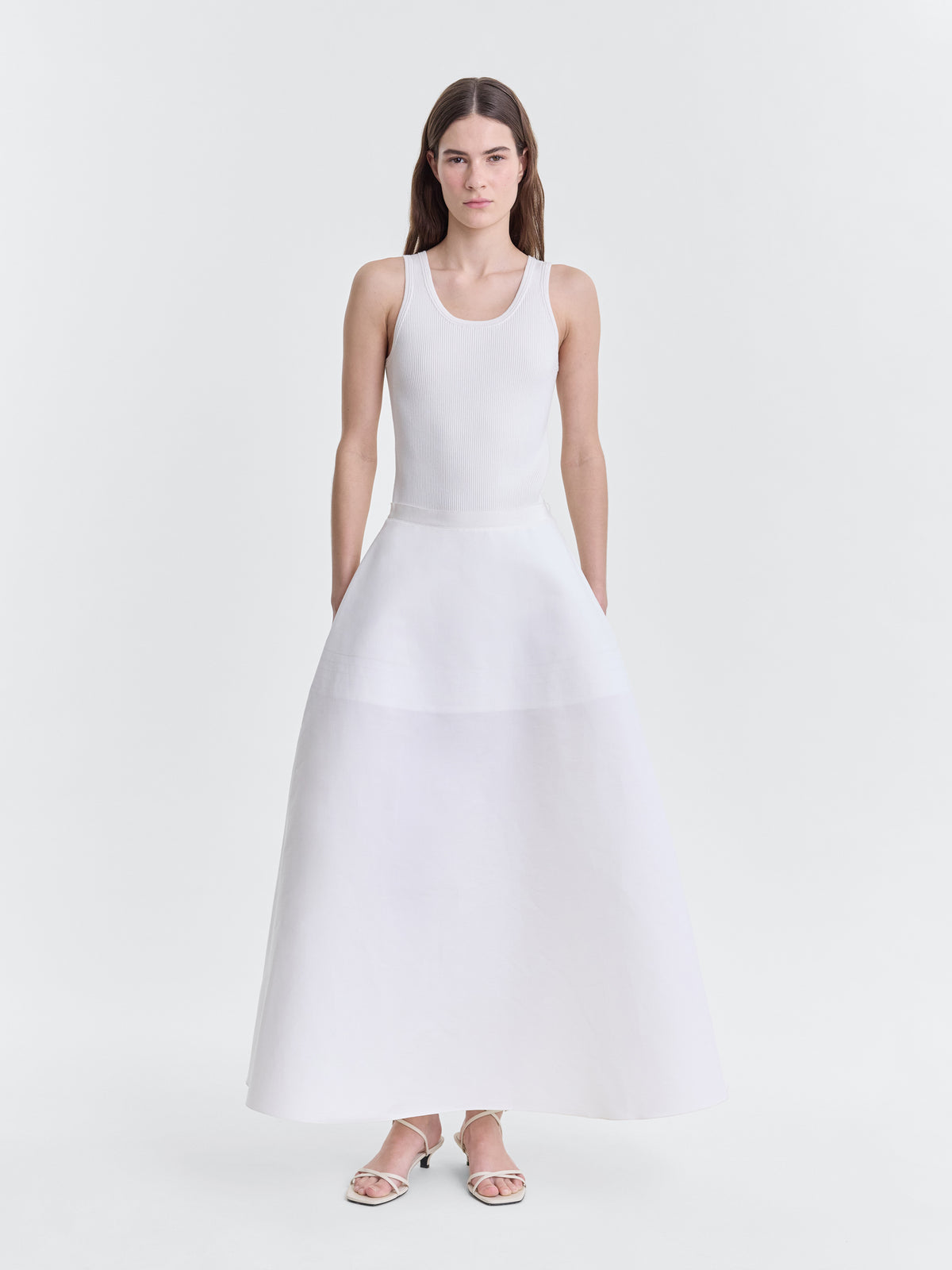 DEETA_CHALK_FRONT