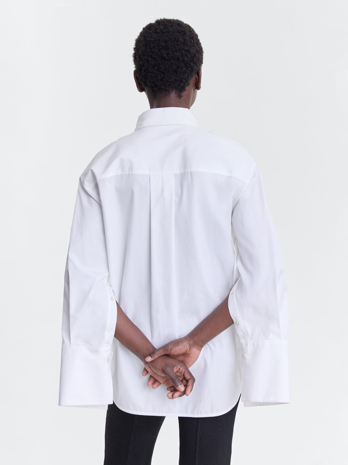 ERIN-SHIRT_WHITE_FF00435-CO2511-100_DETAIL_1