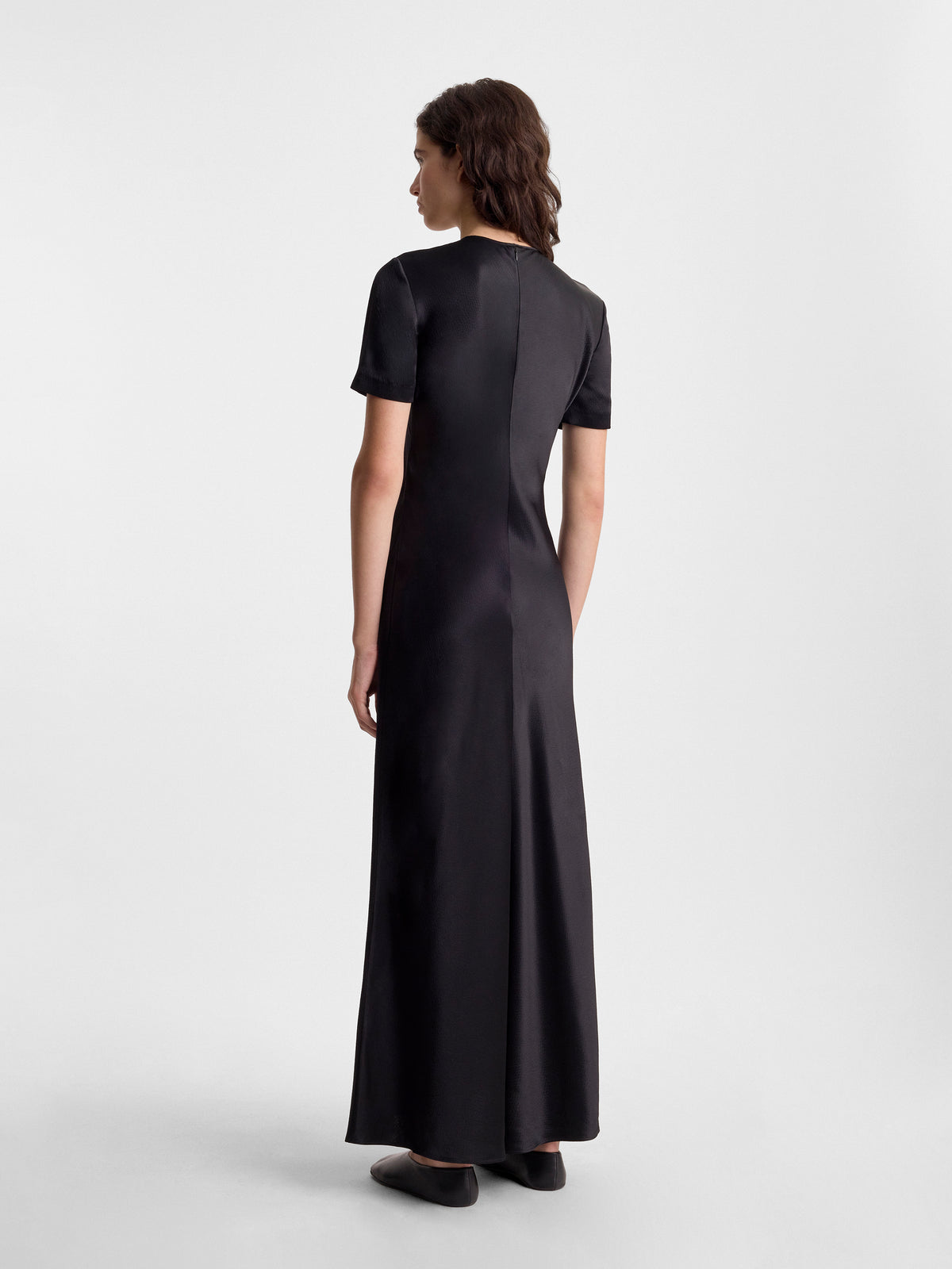 AKRITI.SHORT.SLEEVE.BIAS.CUT.DRESS_BLACK_FF00783-VI2514-001_BACK
