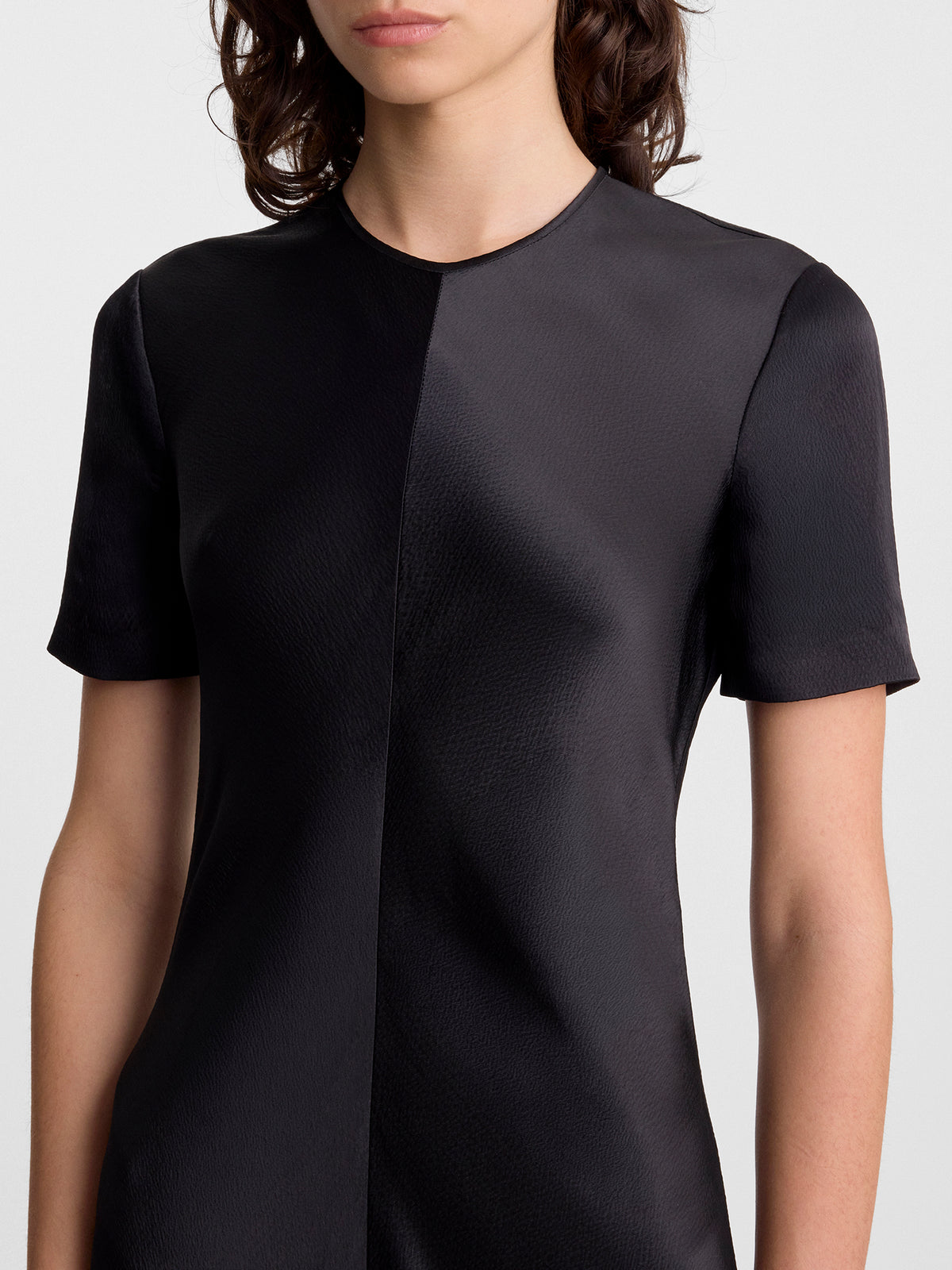 AKRITI.SHORT.SLEEVE.BIAS.CUT.DRESS_BLACK_FF00783-VI2514-001_DETAIL