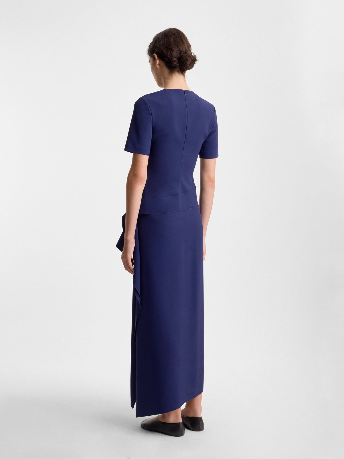 Fforme_FW26_CHLOE.ASSYMETRICAL.DRAPE.SKIRT.T-SHIRT.DRESS_INK.BLUE_FF00805-VI2502-420_BACK