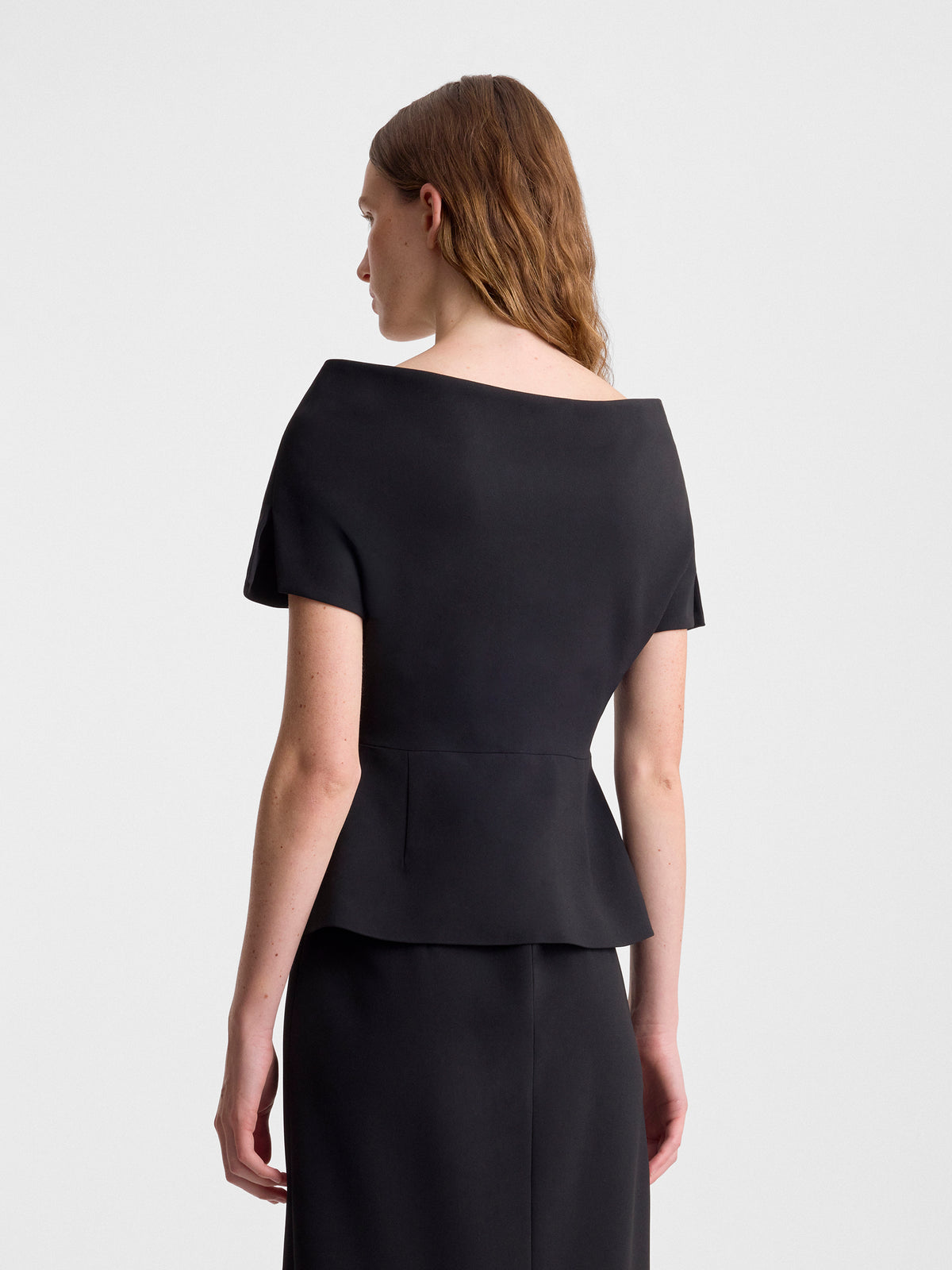 DALIA-TOP-IN-BLACK_FF00751-VI2502-001_BACK