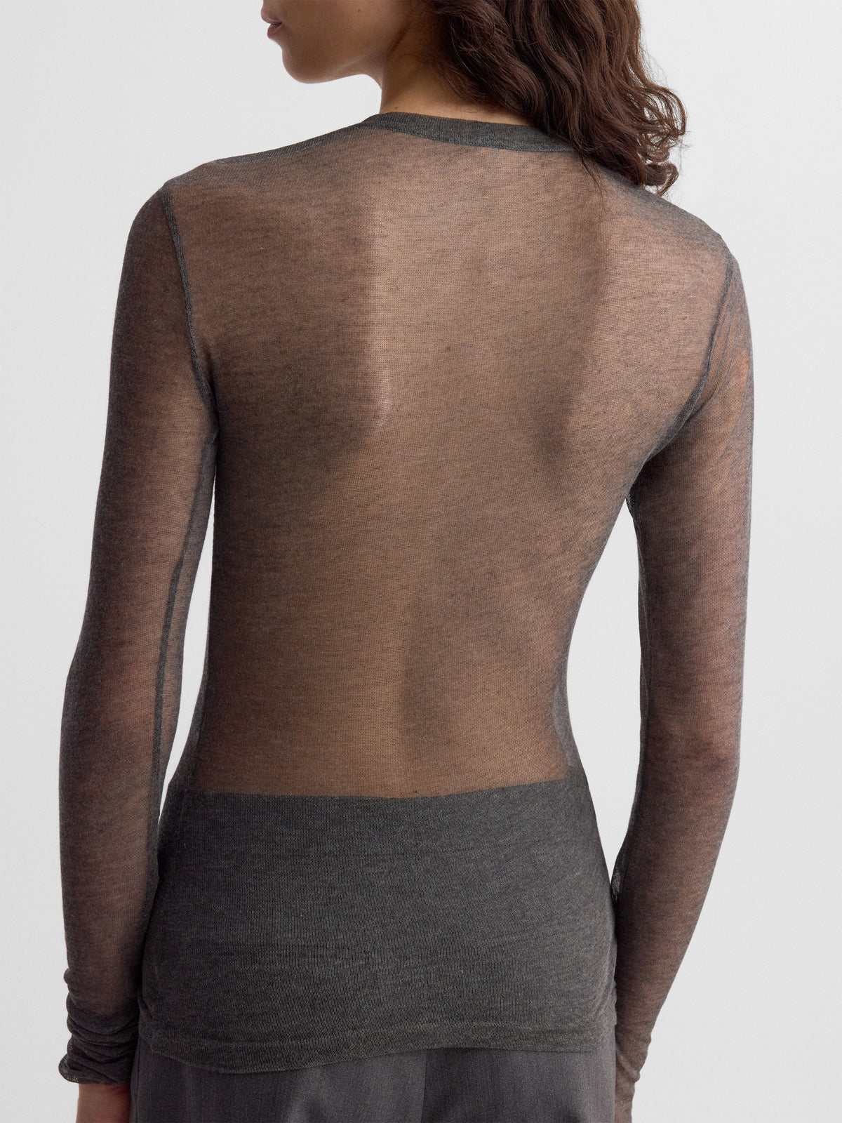 ELAINE.TOP_MID.GREY_FF00859-VI2618-041_1291_BACK-DETAIL