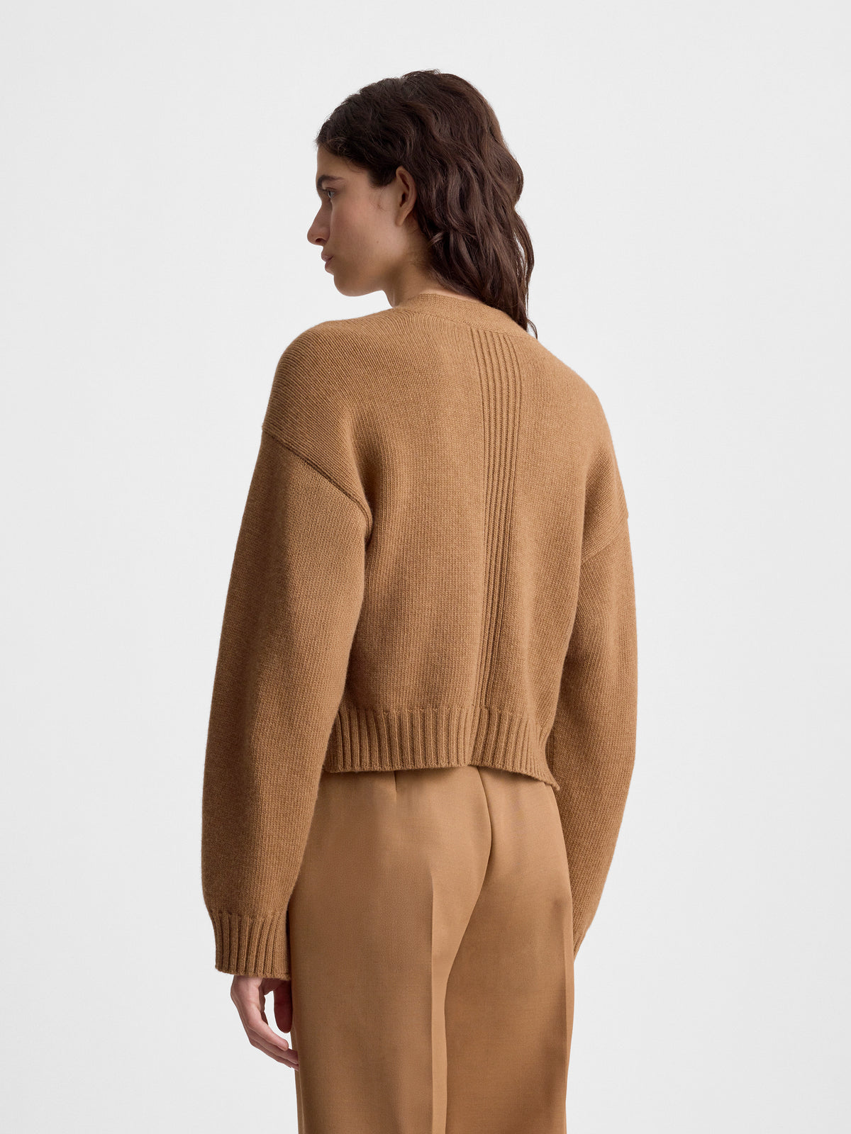 ENIKA-CARDIGAN-IN-CAMEL_FF00816-KN2526-213_BACK