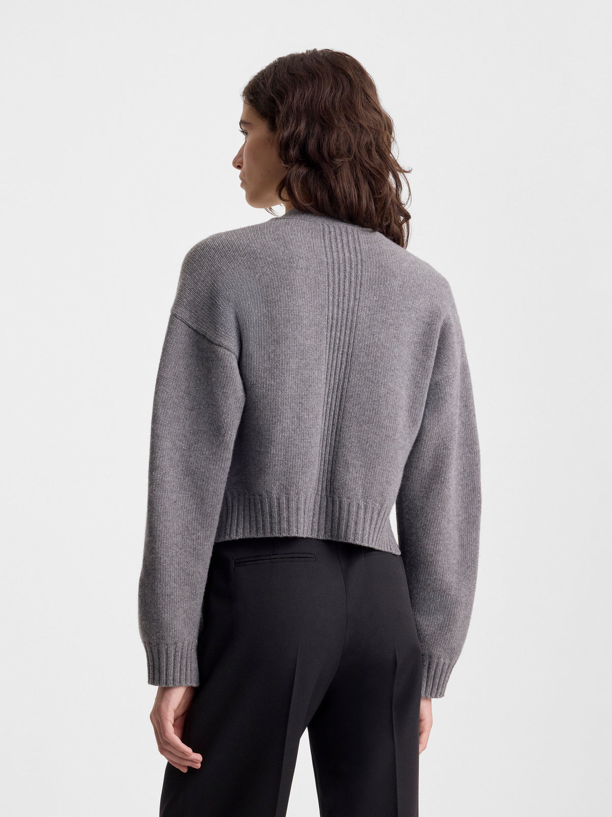ENIKA-CARDIGAN-IN-GREY_FF00816-KN2526-079_BACK