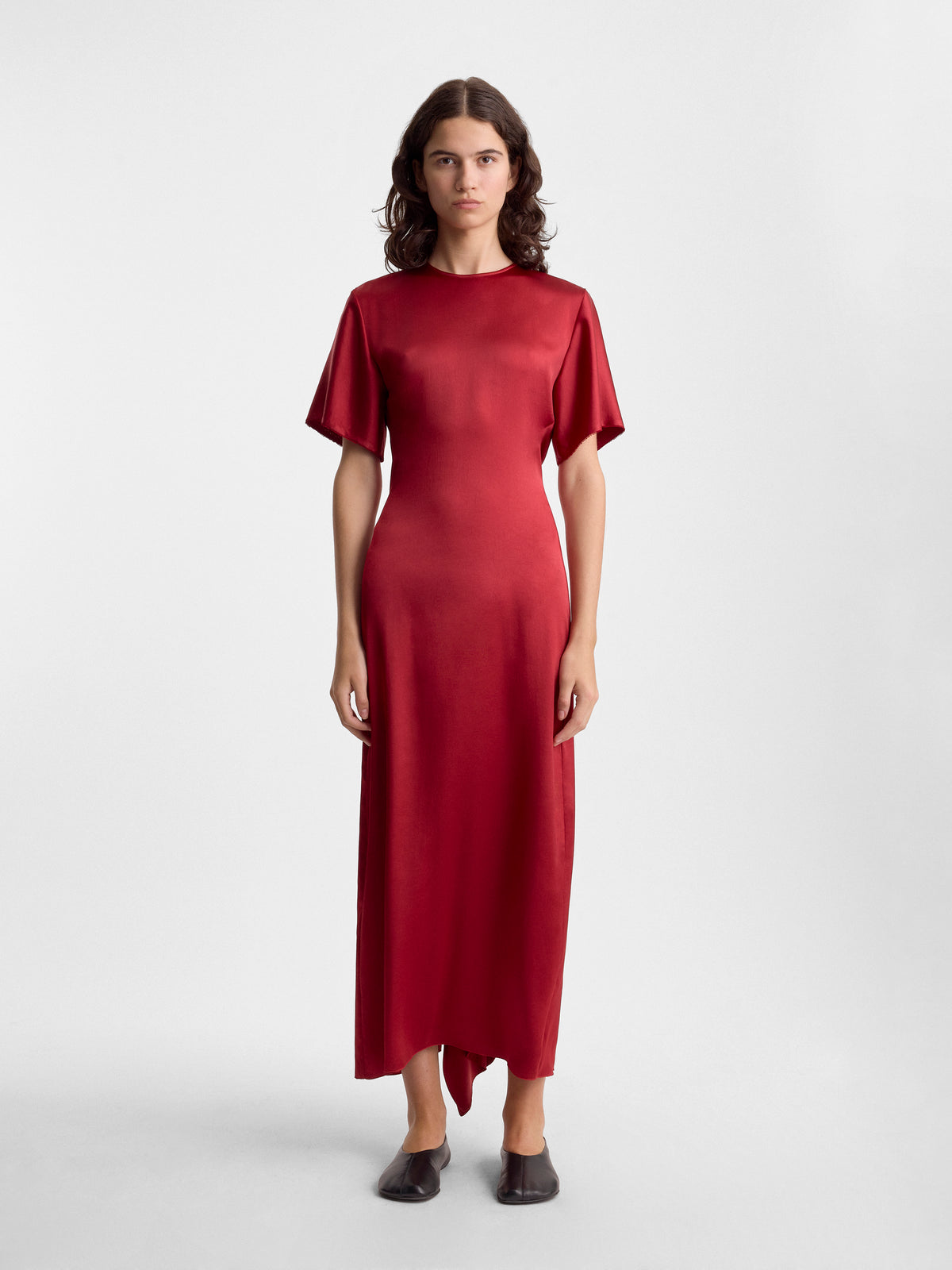 IMOGEN-DRESS-IN-CRIMSON-RED_FF00823-PL2612-630_FRONT