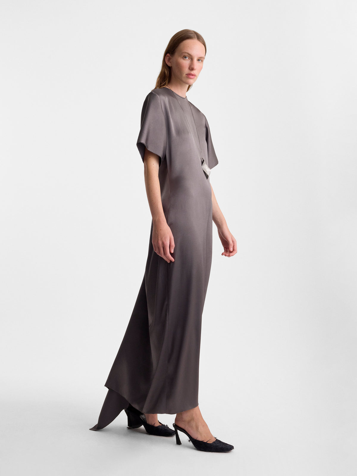 IMOGEN-DRESS-IN-SLATE-GREY_FF00823-PL2612-031_STYLED