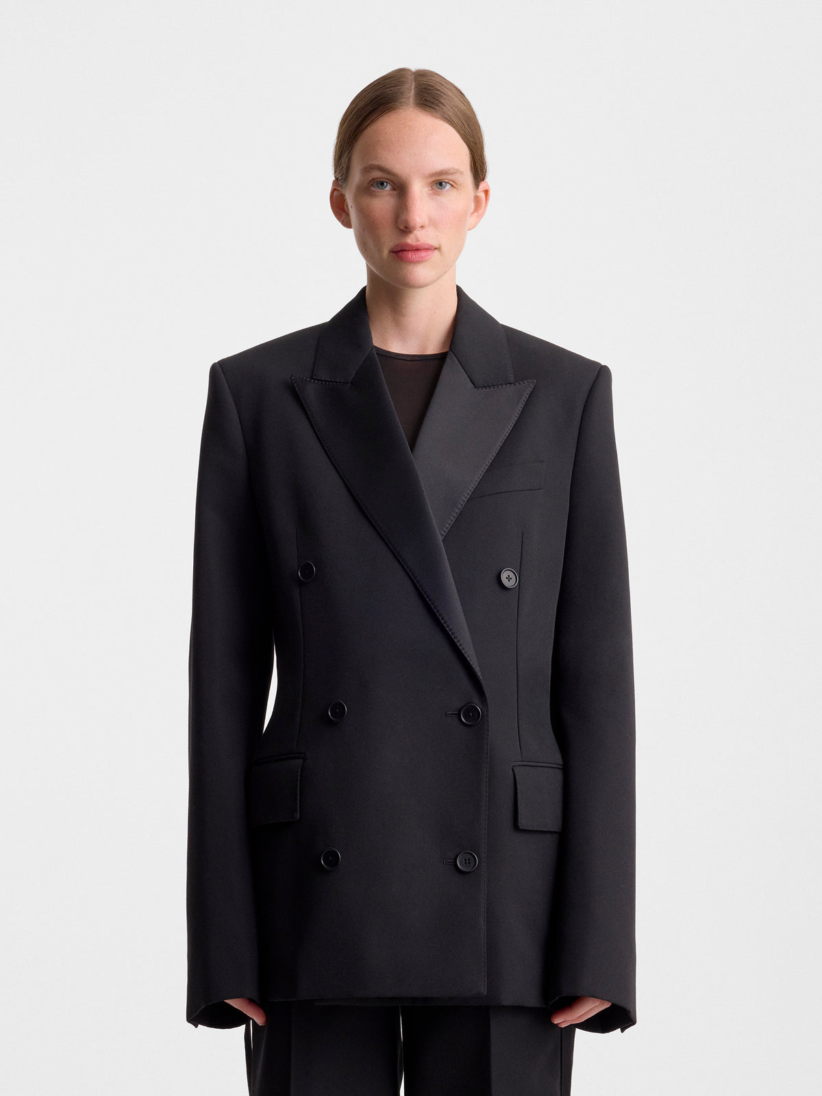 INES-JACKET-IN-BLACK_FF00793-WO2605-001_FRONT