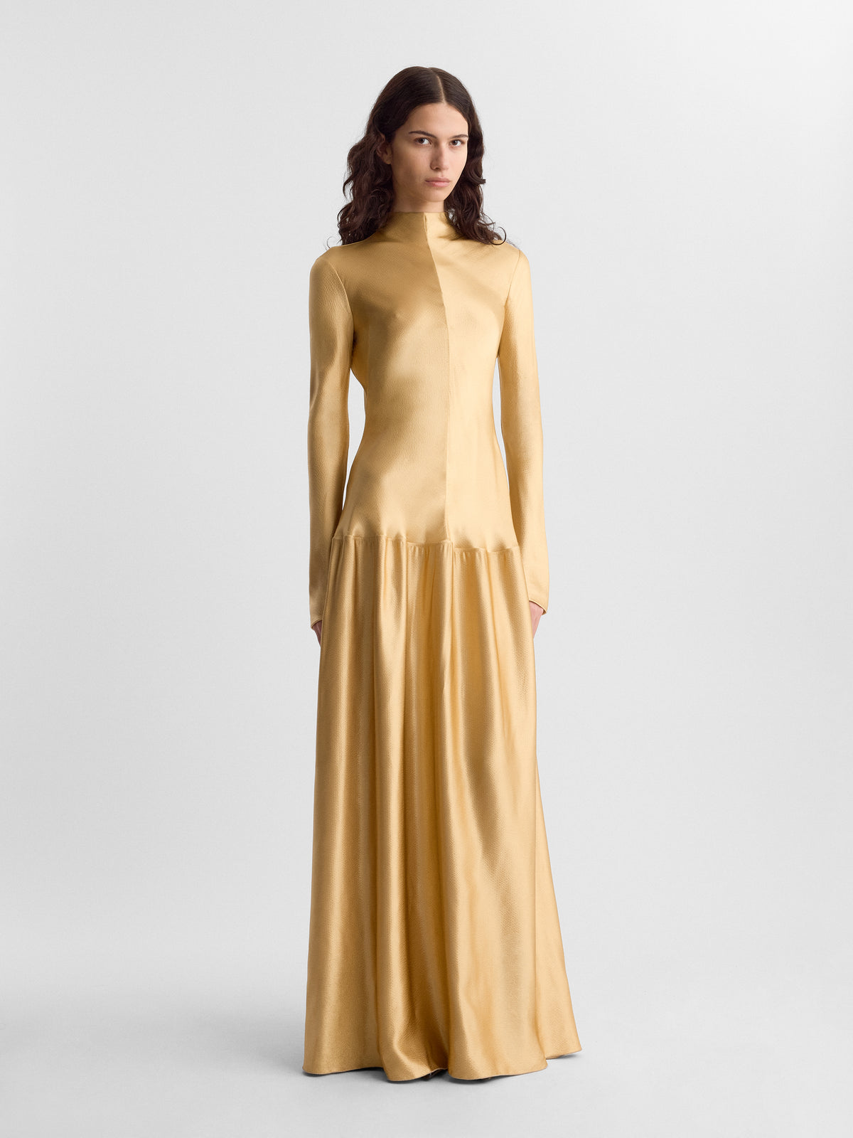 MILA.DRESS_PALE.GOLD_FF00529-VI2514-701_895_MAIN