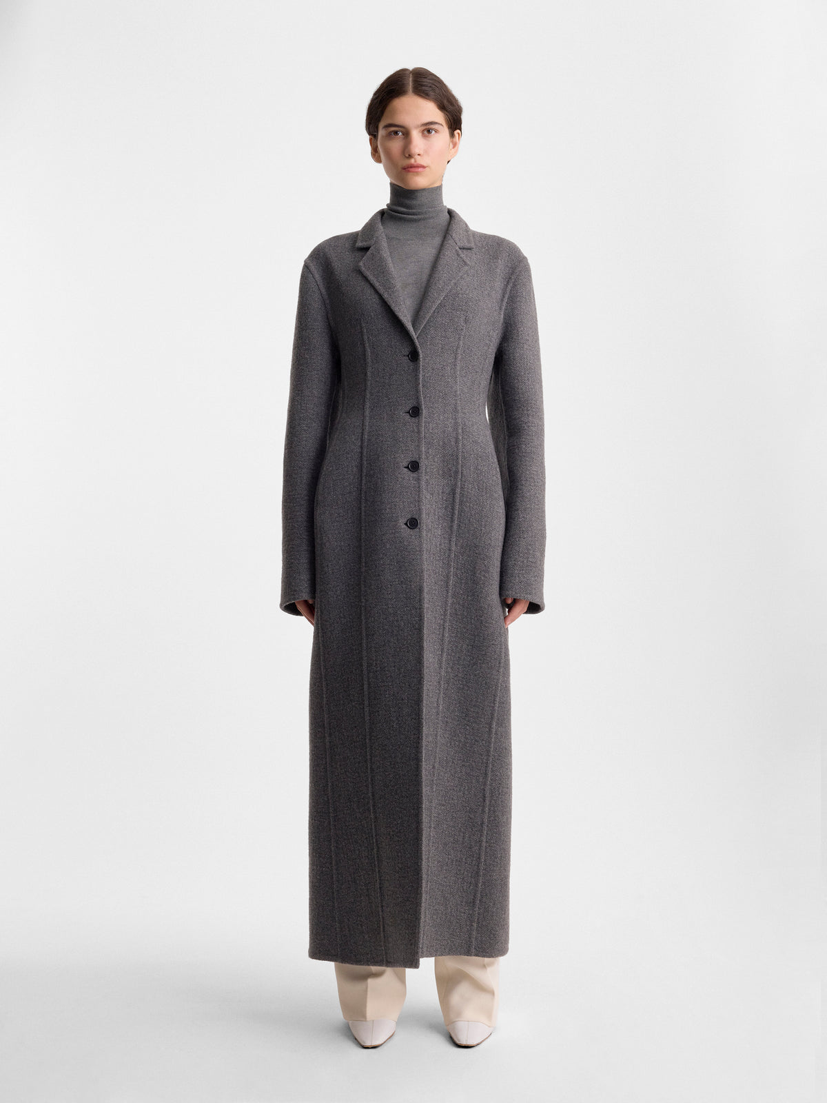 NOAH-COAT-IN-MID-GREY_FF00561-WO2522-041_FRONT