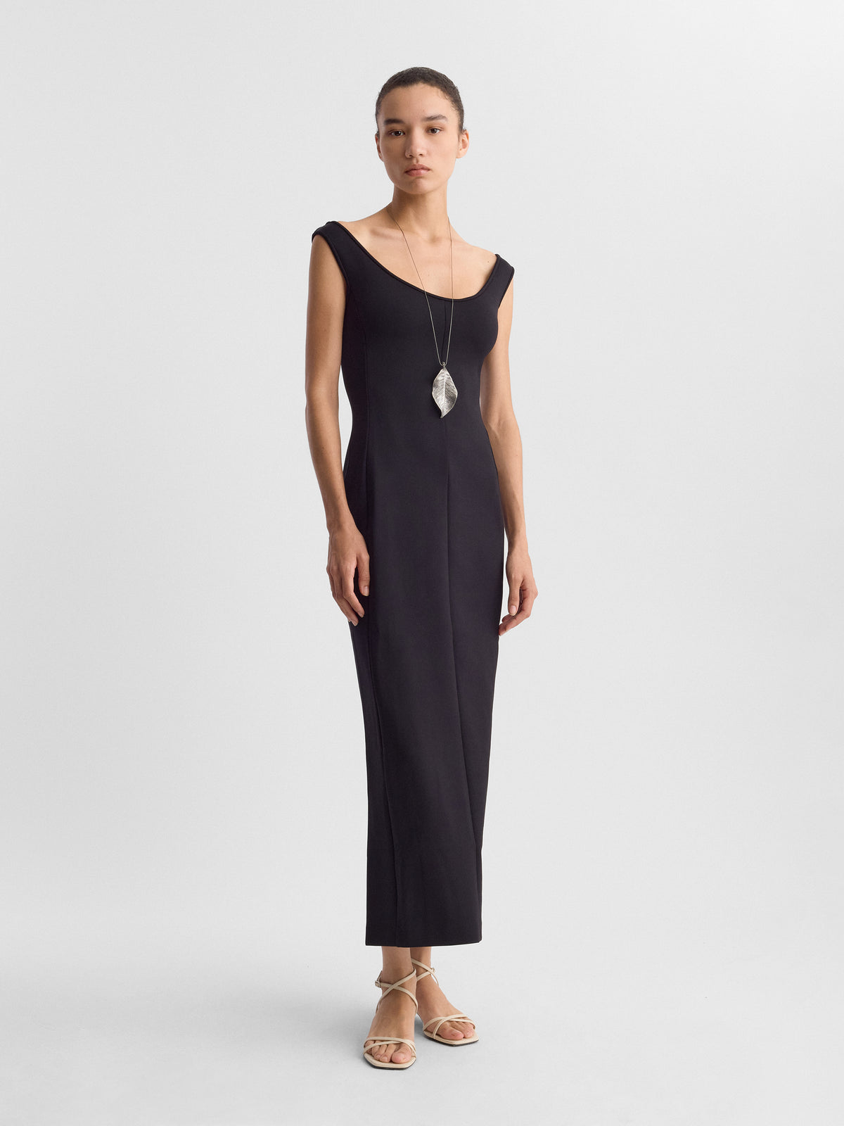 ORIANA.DRESS_BLACK_FF00828-PA2501-001_712_MAIN