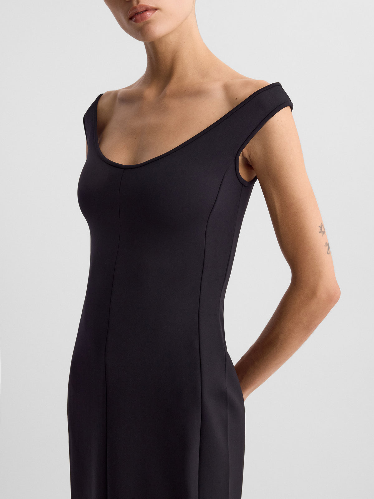 ORIANA.DRESS_BLACK_FF00828-PA2501-001_712_DETAIL_1