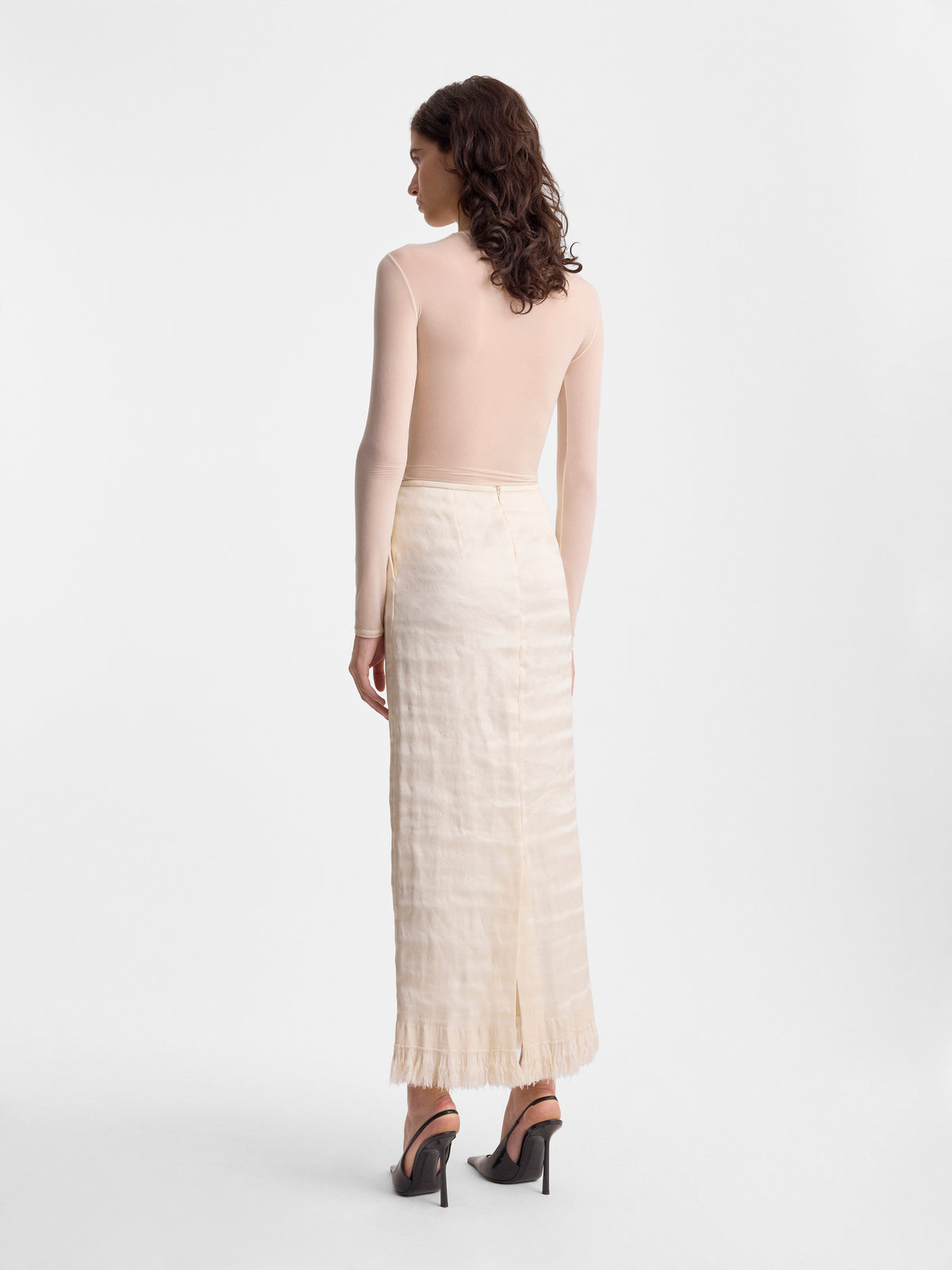PAIGE-SKIRT-IN-CREAM_FF00815-CO2608-281_BACK