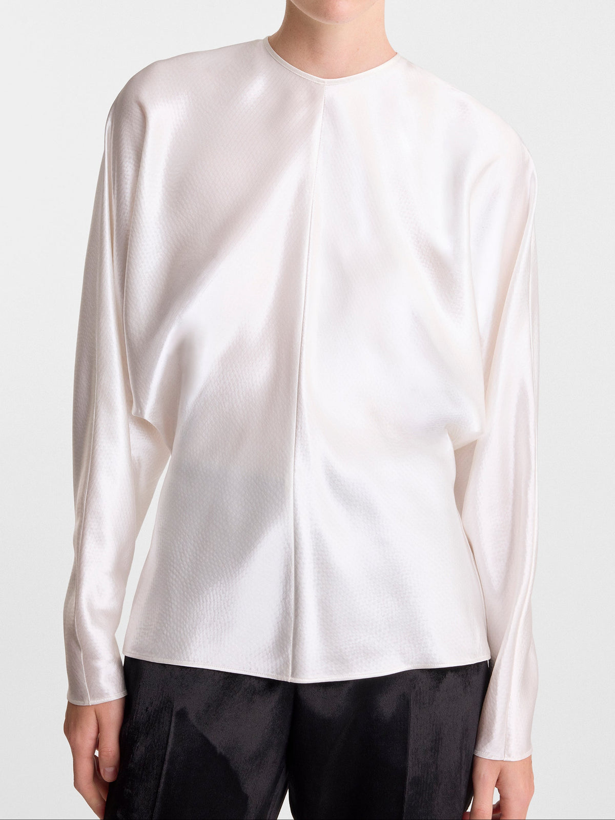 SYLVIE-TOP-IN-CREAM_FF00808-VI2514-281_DETAIL
