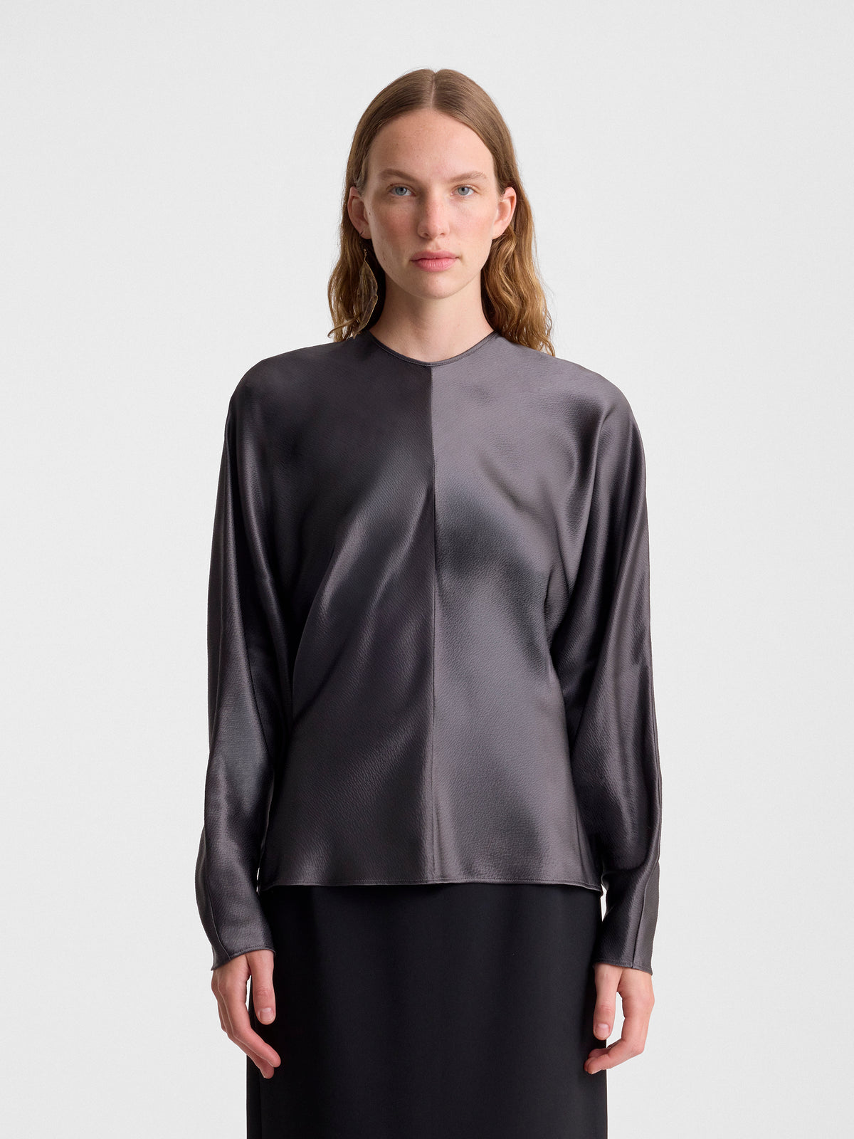 SYLVIE-TOP-IN-GREY_FF00808-VI2514-060_MAIN