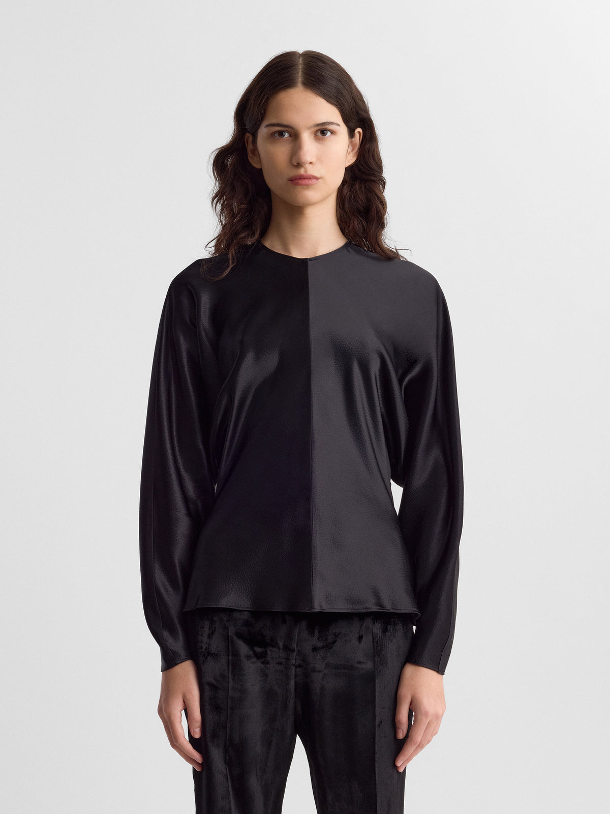 SYLVIE.TOP_BLACK_FF00808-VI2514-001_1192_FRONT