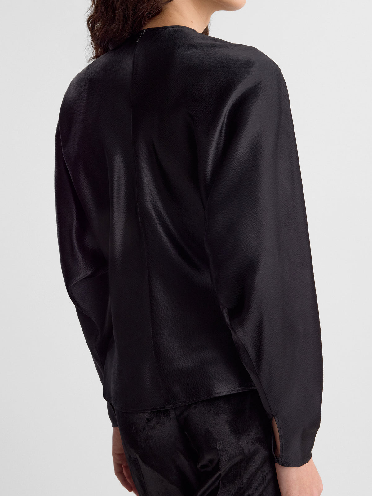 SYLVIE.TOP_BLACK_FF00808-VI2514-001_1192_DETAIL_1