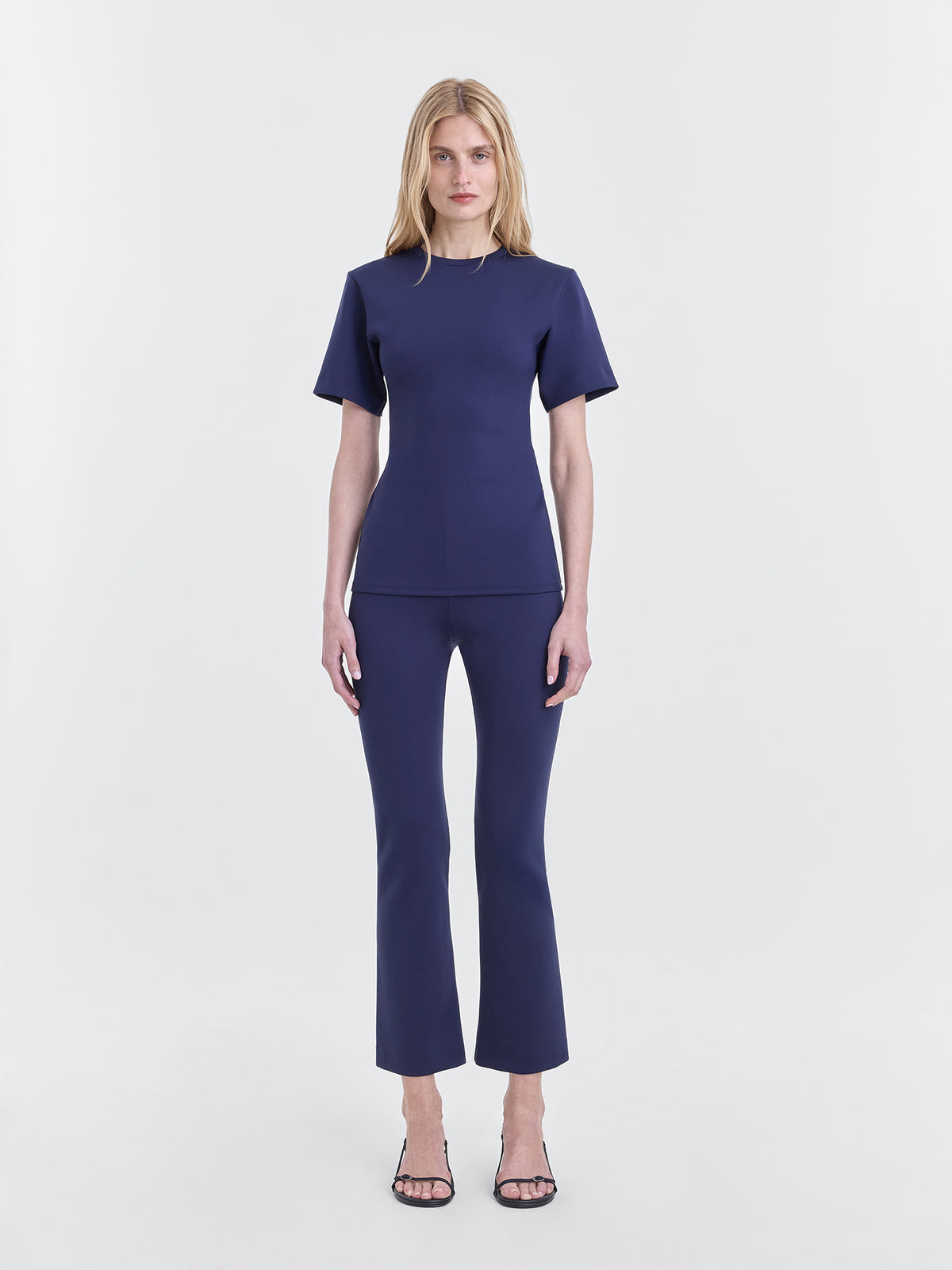 Fforme_PF26_FF00767-PA2501-409_DIONE.SCUBA.CROP.KICK.TROUSER_DARK.NAVY_MAIN