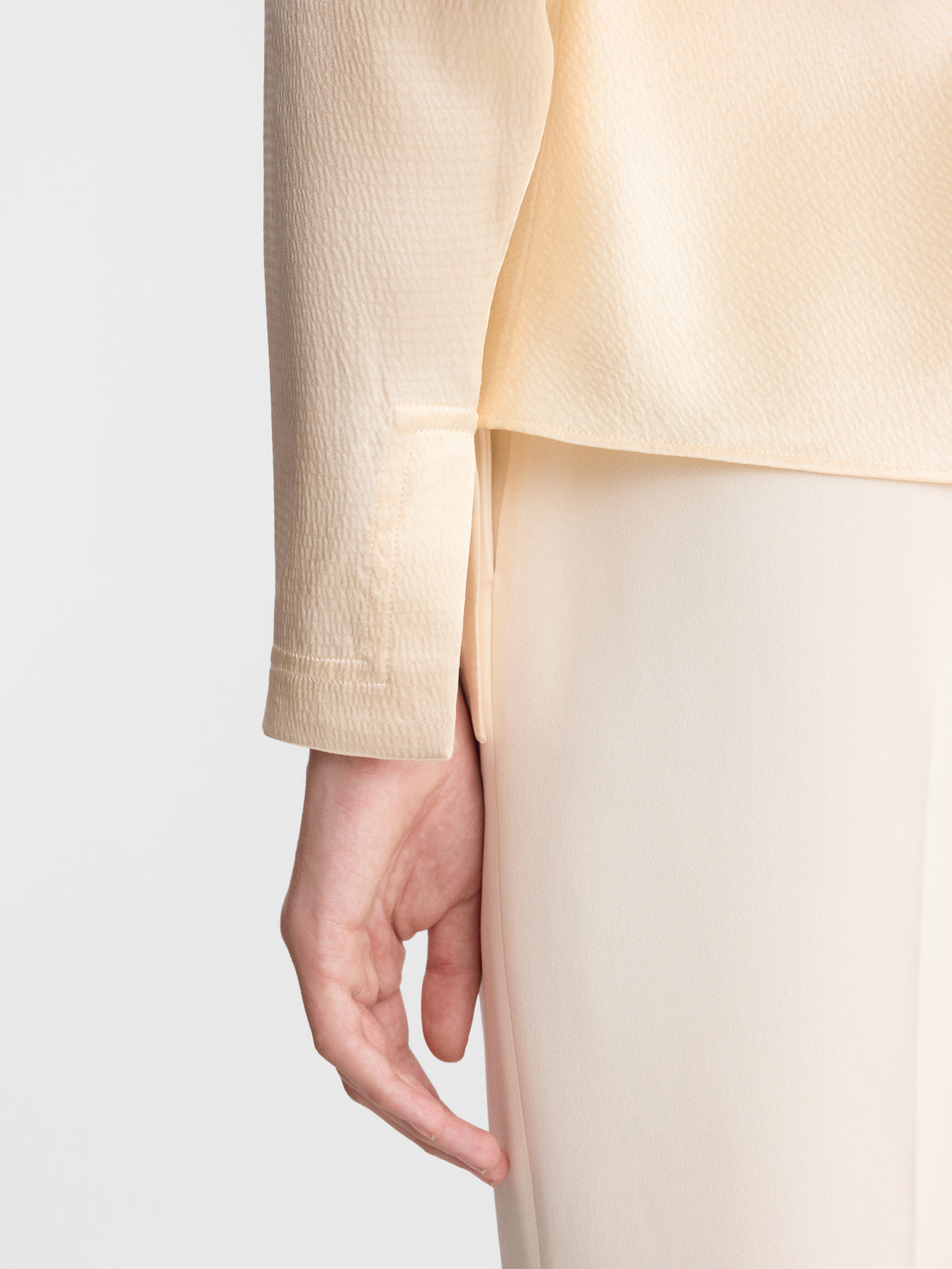 ALVA_TOP_CREAM_FF00878-VI2514-282_DETAIL_2