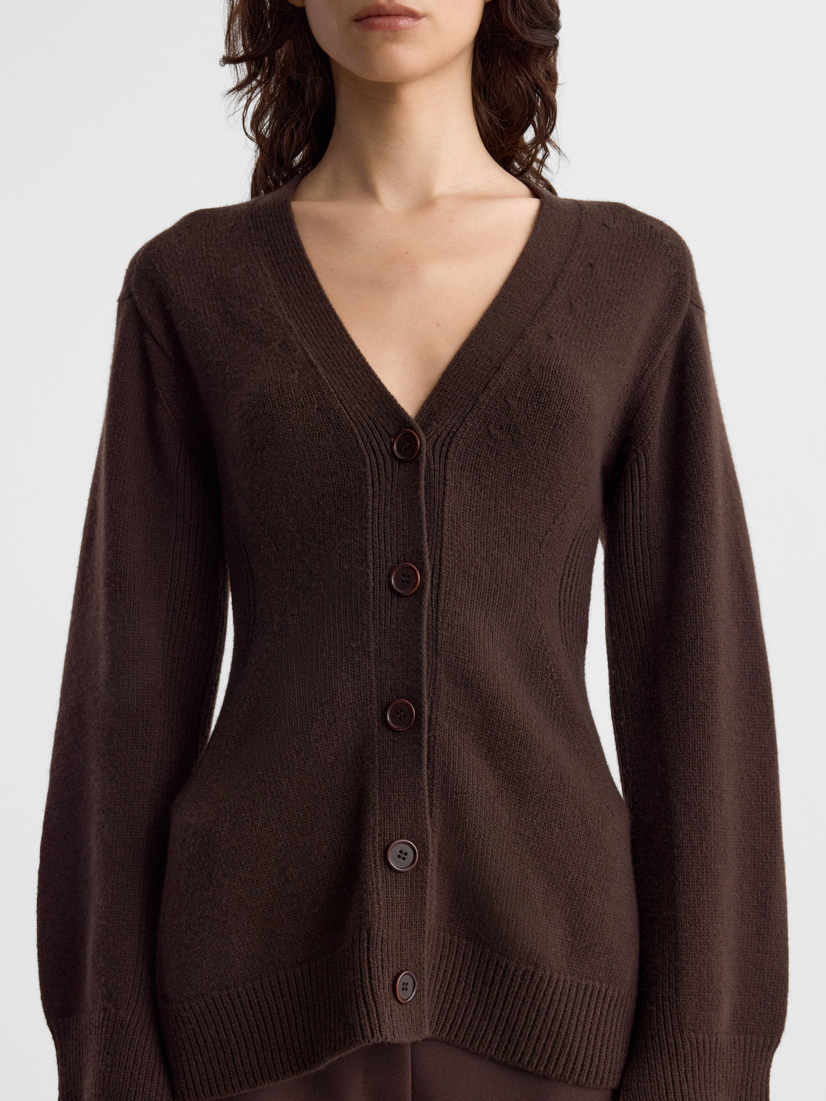 KIRA_CARDIGAN_BITTER_CHOCOLATE_FF00882-KN2526-246_DETAIL_2
