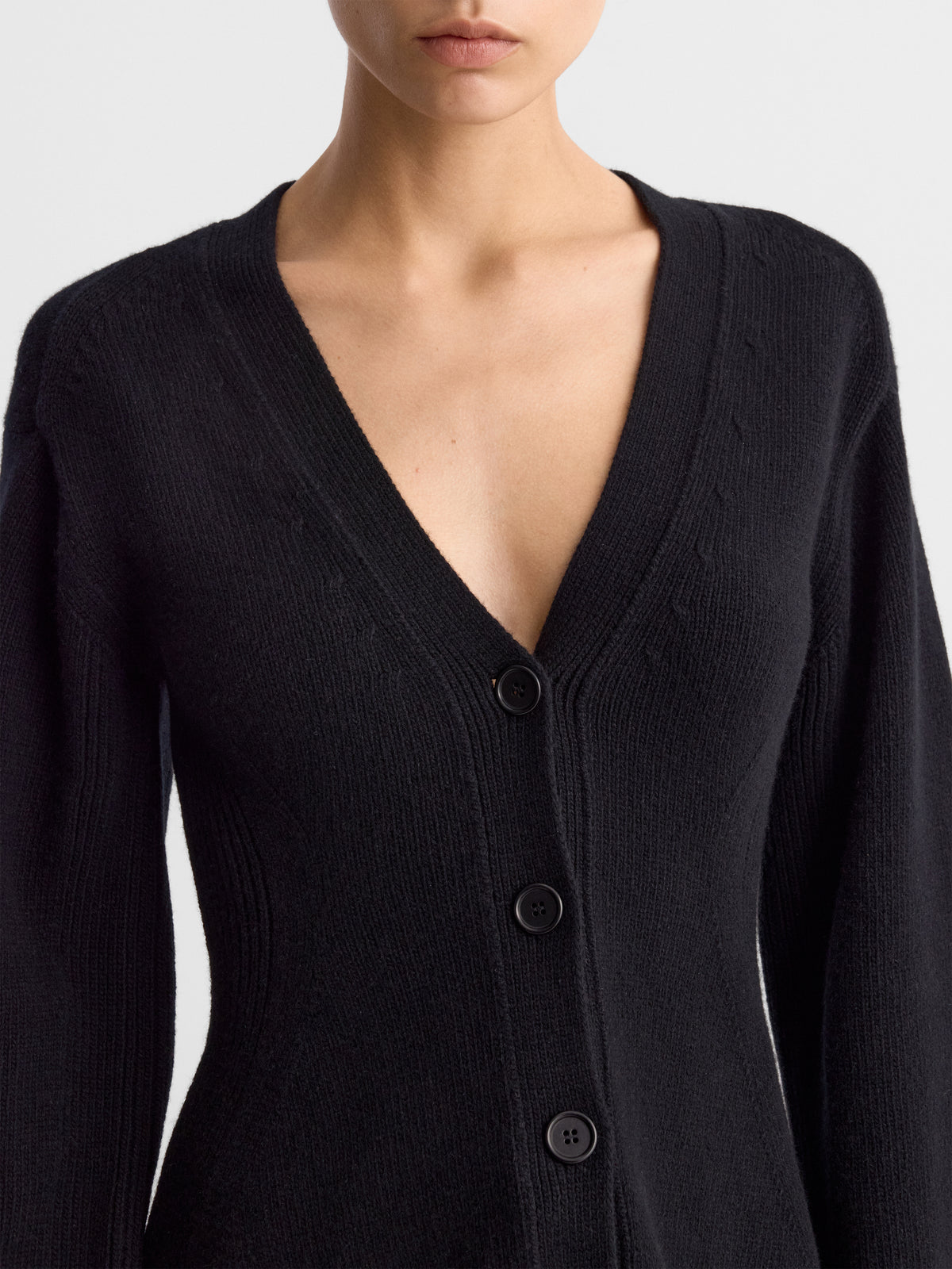 KIRA_CARDIGAN_BLACK_FF00882-KN2526-001_DETAIL_1