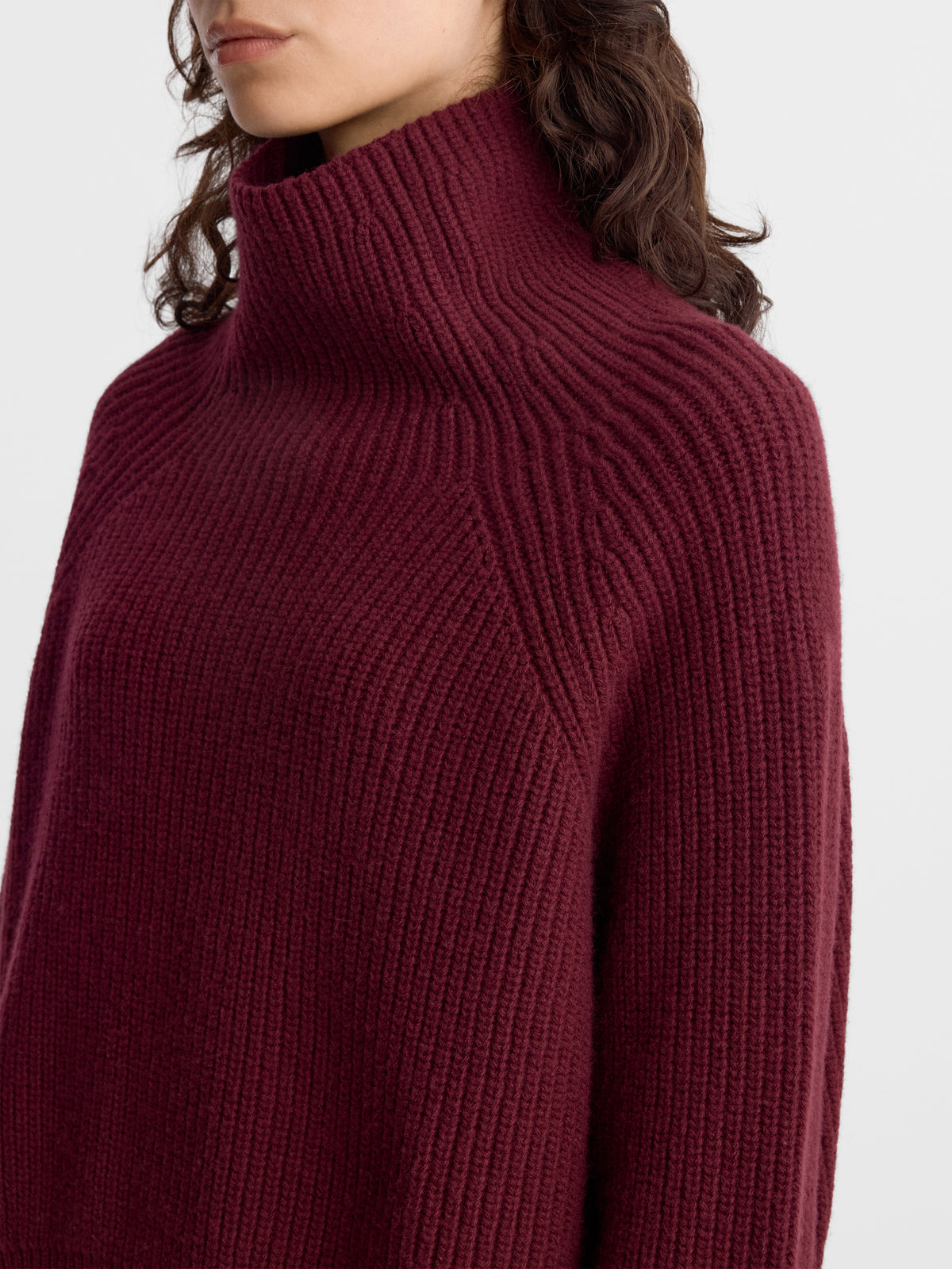 LAICA_SWEATER_BLOOD_RED_FF00883-KN2526-604_DETAIL_2