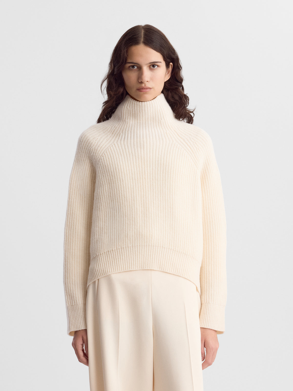 LAICA_SWEATER_CREAM_FF00883-KN2526-281_FRONT