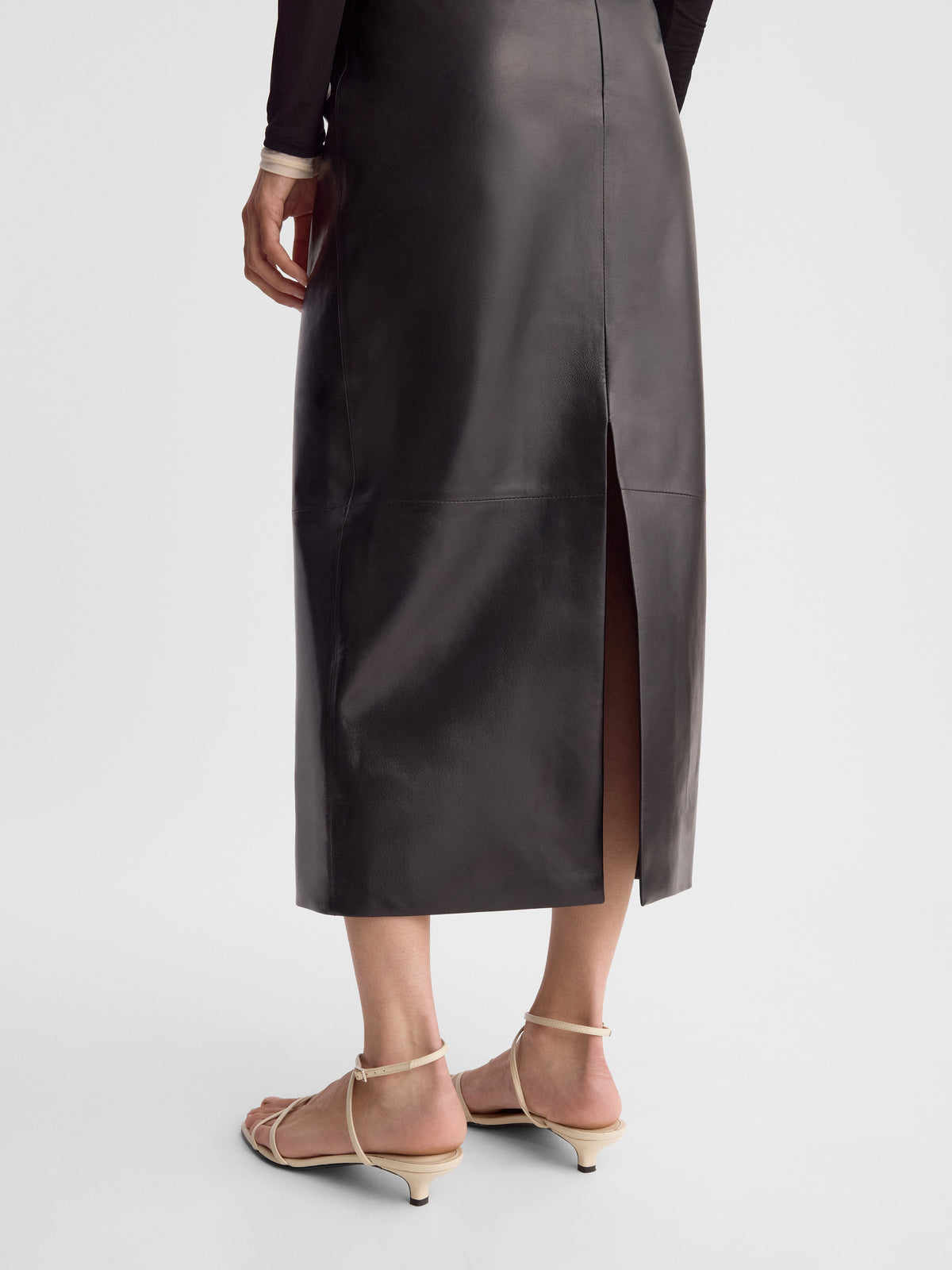 LIAM_SKIRT_BLACK_LEATHER_FF00905-LE2705-001_DETAIL_1