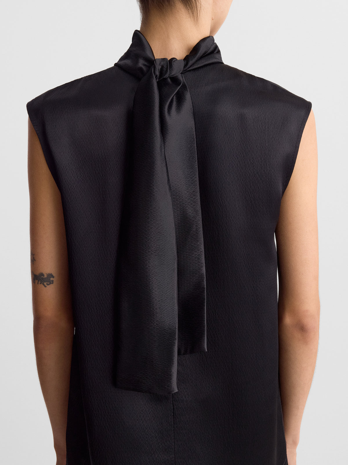 LILAH_TOP_BLACK_FF00891-VI2514-001_DETAIL_1