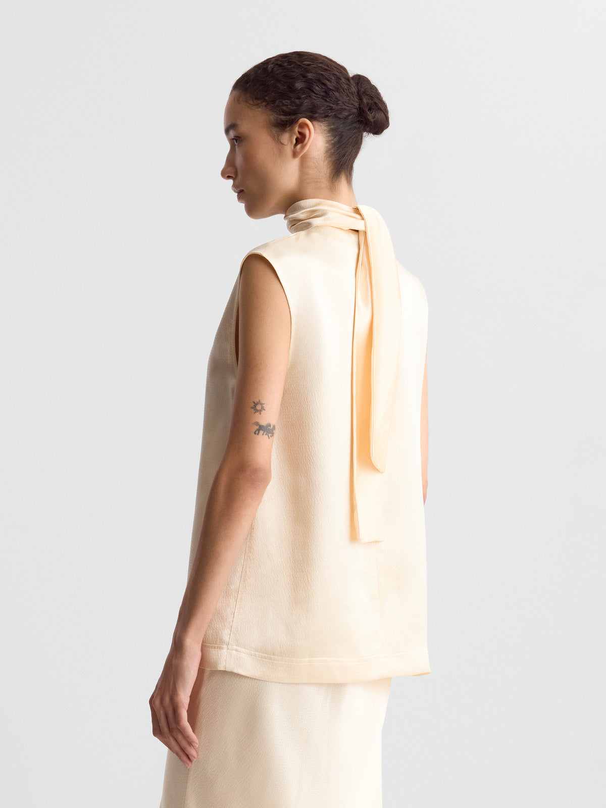 LILAH_TOP_CREAM_FF00891-VI2514-282_BACK