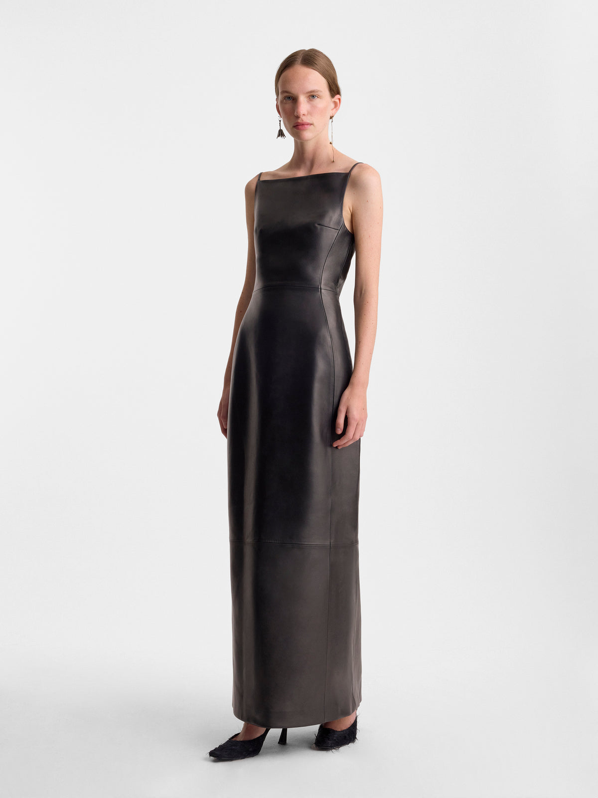 DARRYL_DRESS_BLACK_LEATHER_FF00902-LE2701-001_MAIN