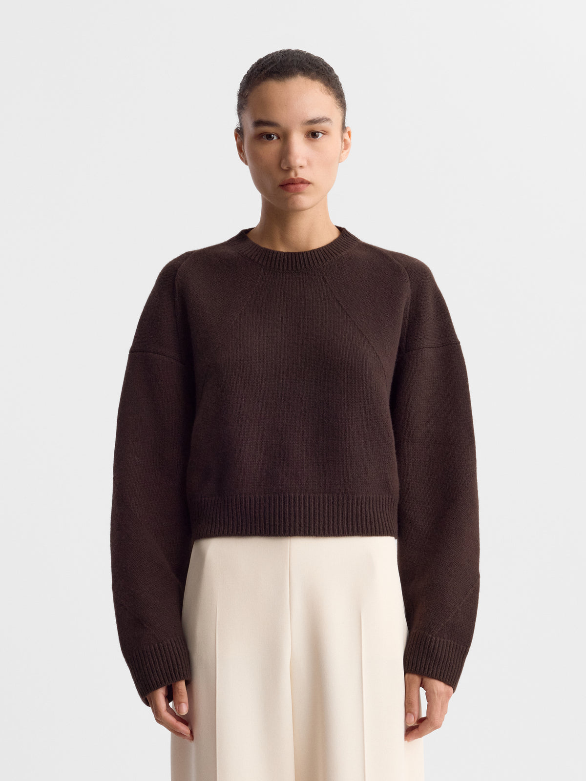 MARCELA_SWEATER_BITTER_CHOCOLATE_FF00817-KN2526-246_FRONT