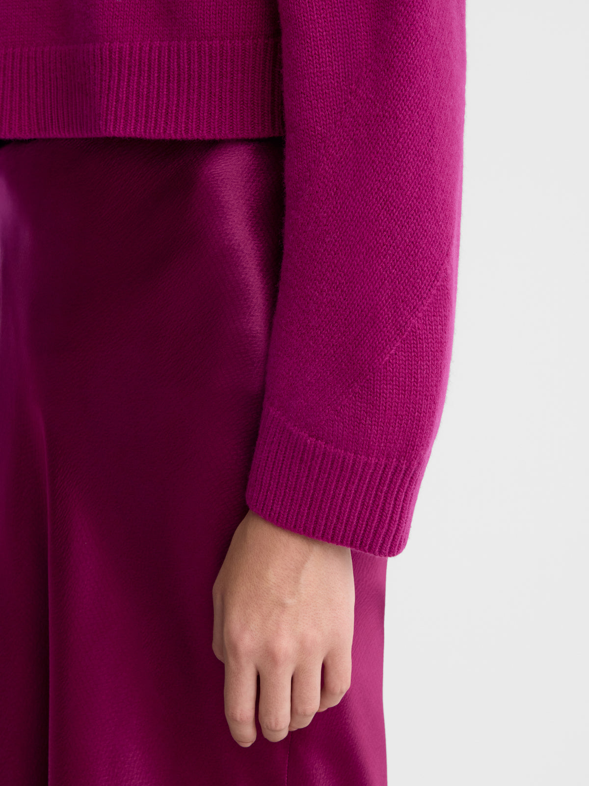 MARCELA_SWEATER_RASPBERRY_FF00817-KN2526-516_DETAIL_1