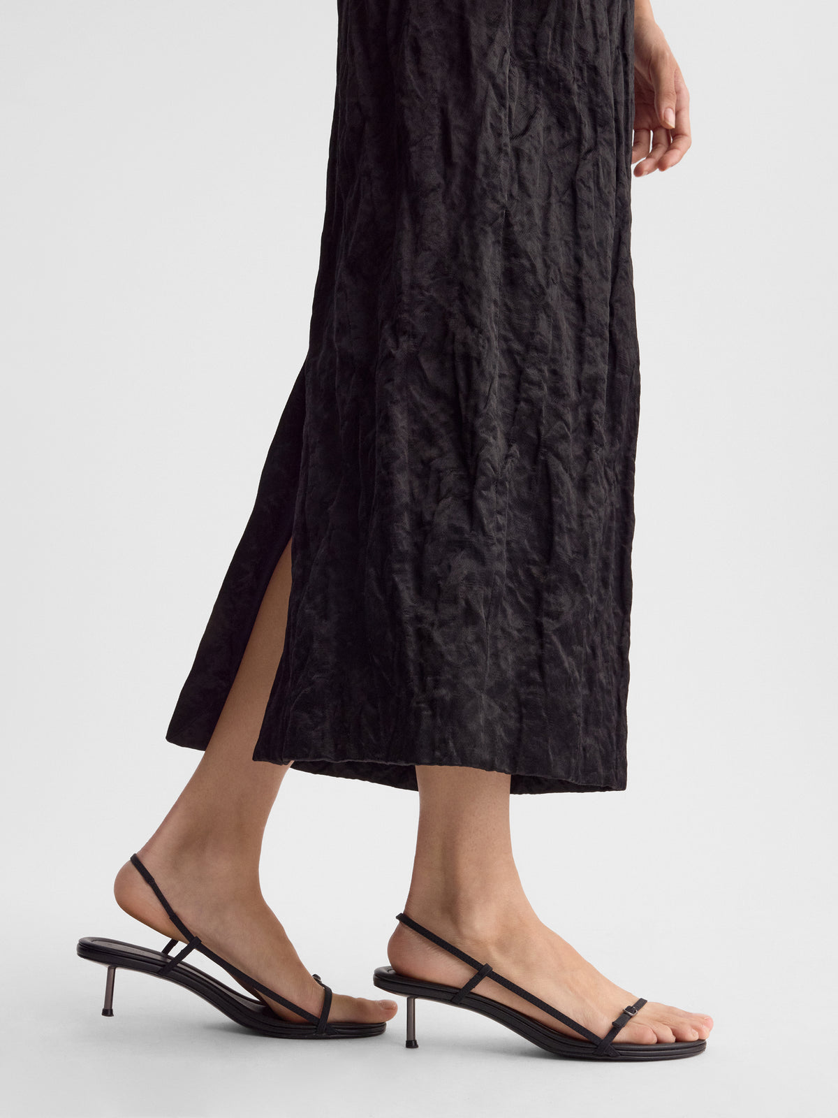 MENA_SKIRT_BLACK_CRINKLED_COTTON_FF00752-CO2516-001_DETAIL_2