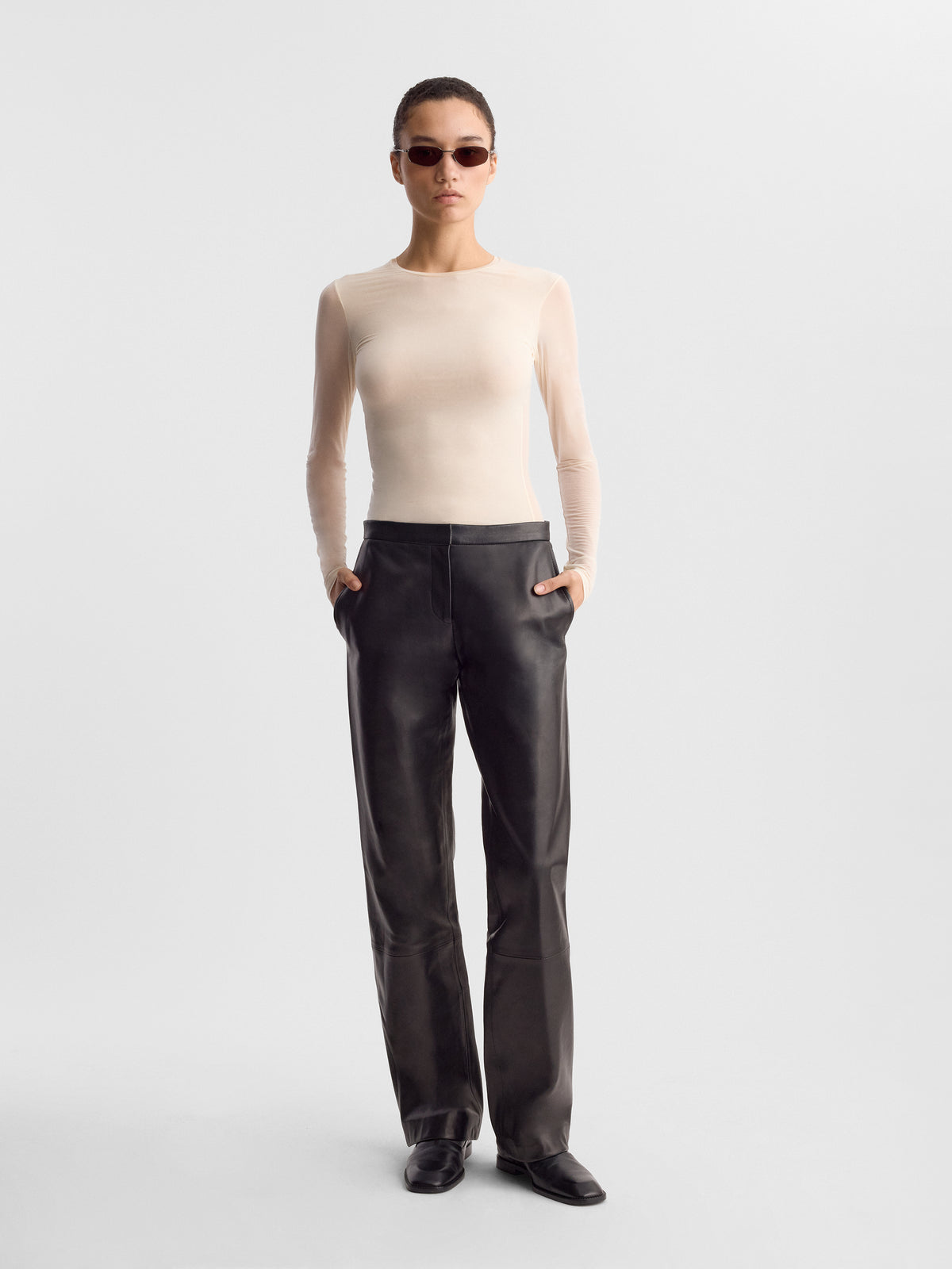 OTTO_PANT_BLACK_LEATHER_FF00903-LE2705-001_FRONT