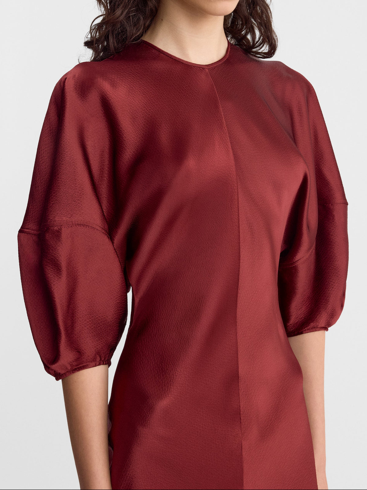 SADIE_DRESS_DARK_BORDEAUX_FF00875-VI2514-628_DETAIL_2