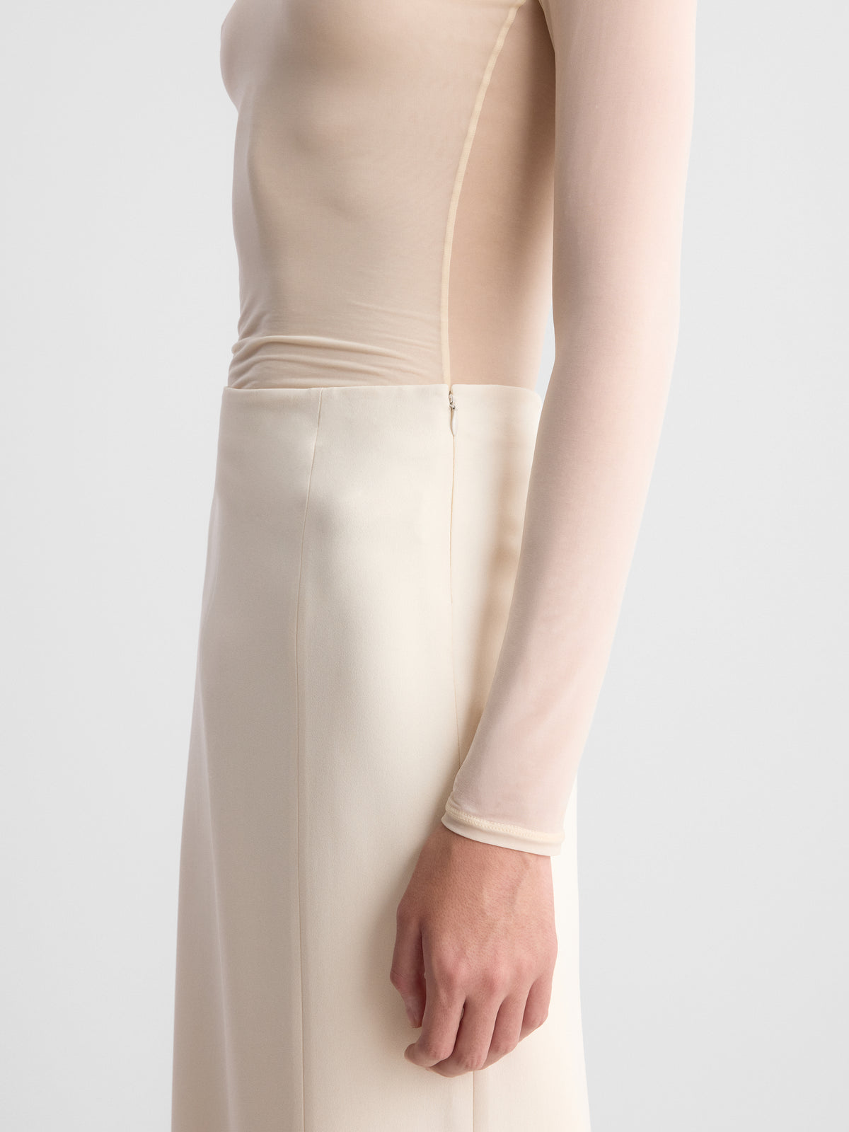 STEVIE_SKIRT_CREAM_FF00893-VI2502-281_DETAIL_2