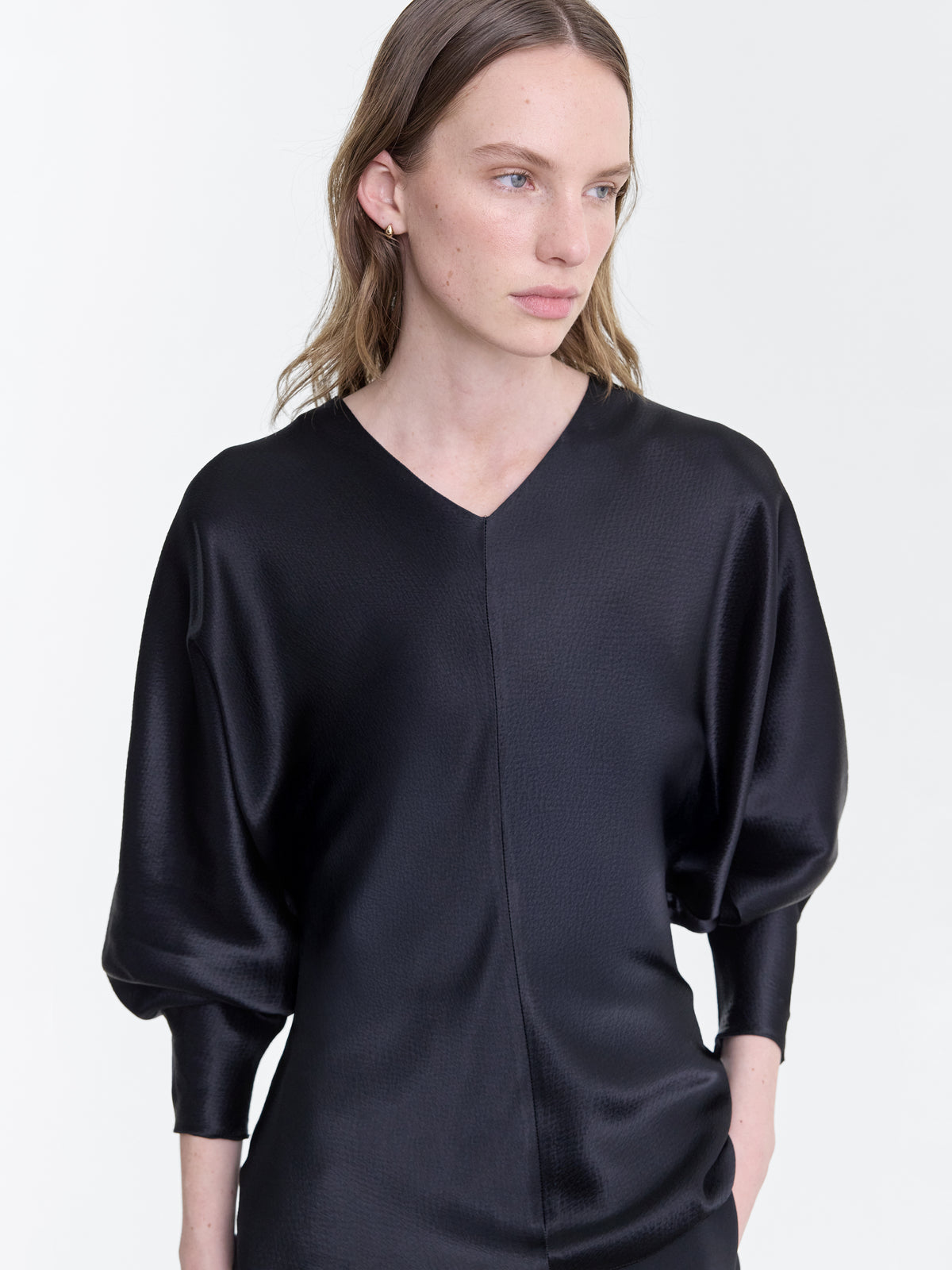 GEMMA-TOP_BLACK_FF00617-VI2514-001_DETAIL_1