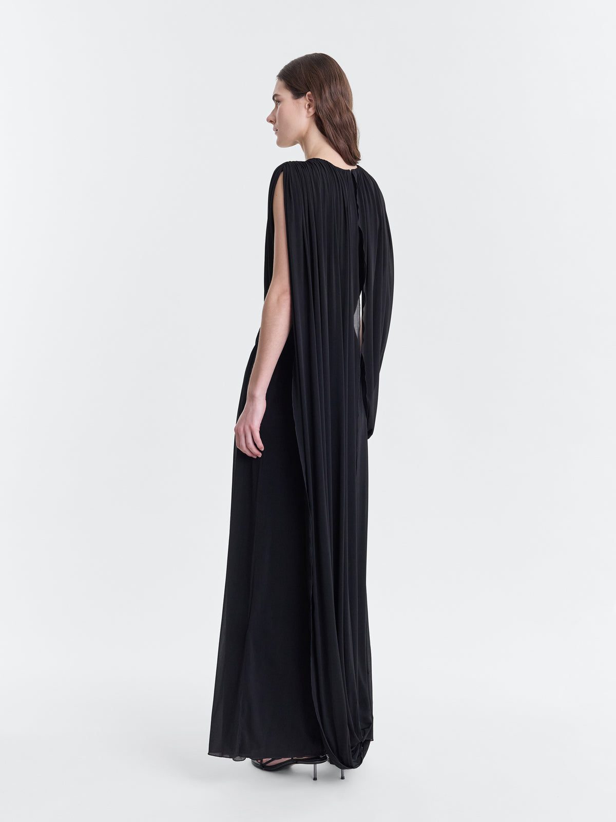KAHLO_BLACK_BACK