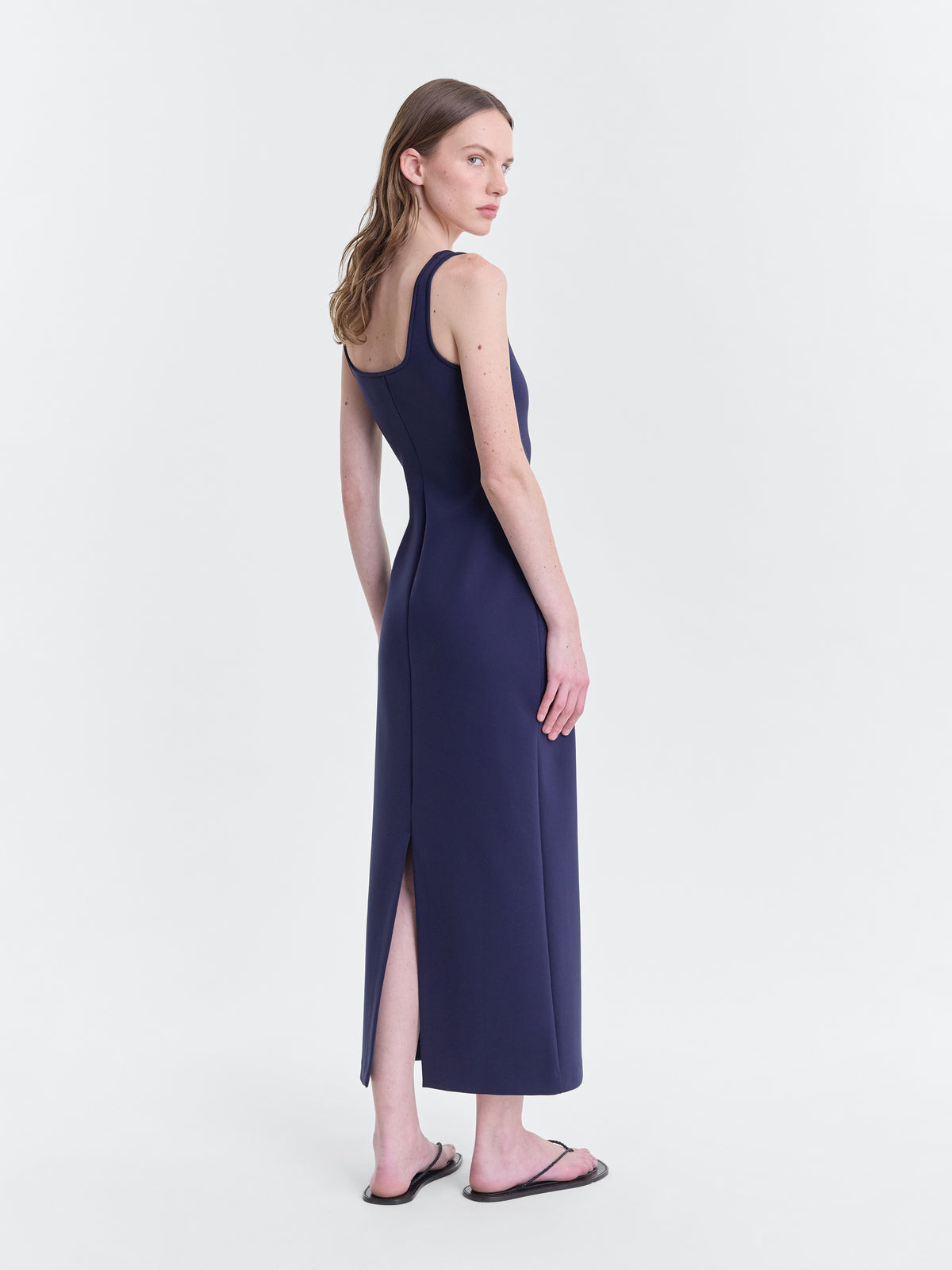 KARA_DARK-NAVY_QUARTER-BACK