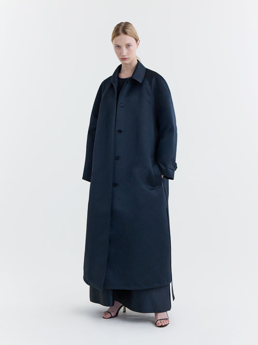 KOHARU-COAT_BLACK_FF00603-PL2601-001_STYLED