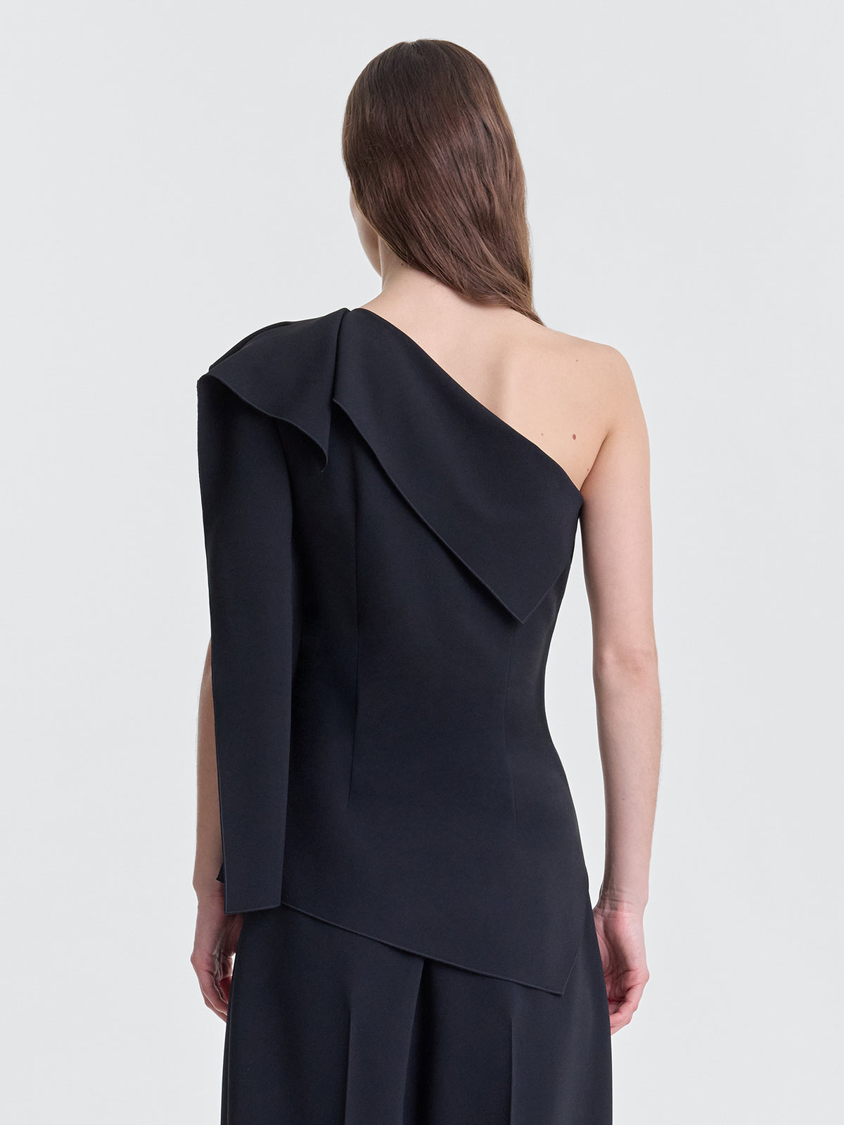 LAVINIAASYMMETRICONESHOULDERTOP_BLACK_BACK