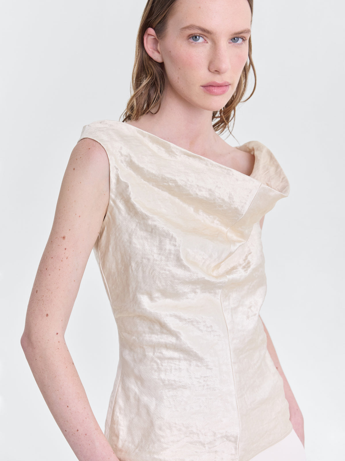 LOWECOWLNECKTOP_CALICO_DETAIL