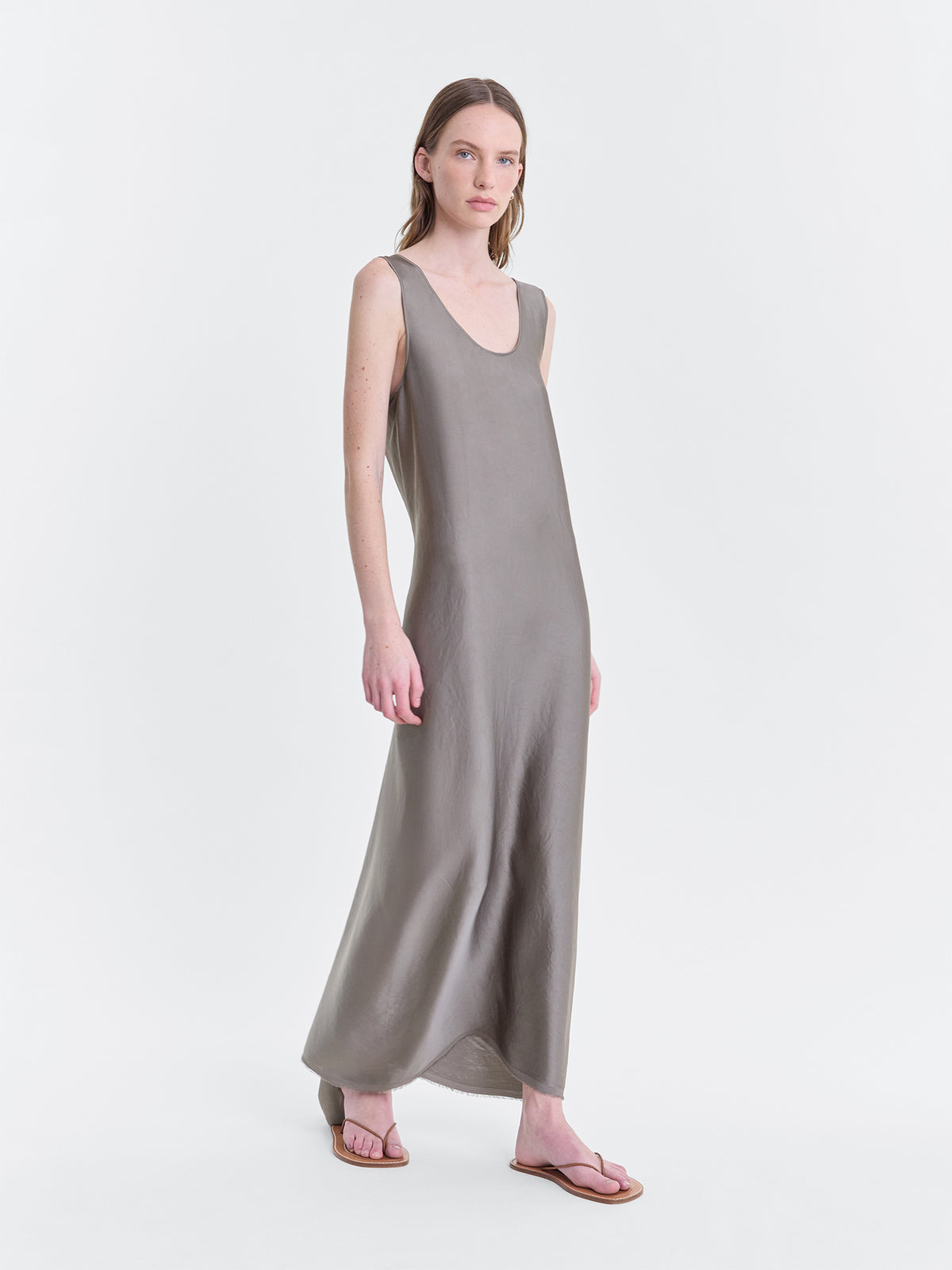 SIGNY_GREY_STYLED